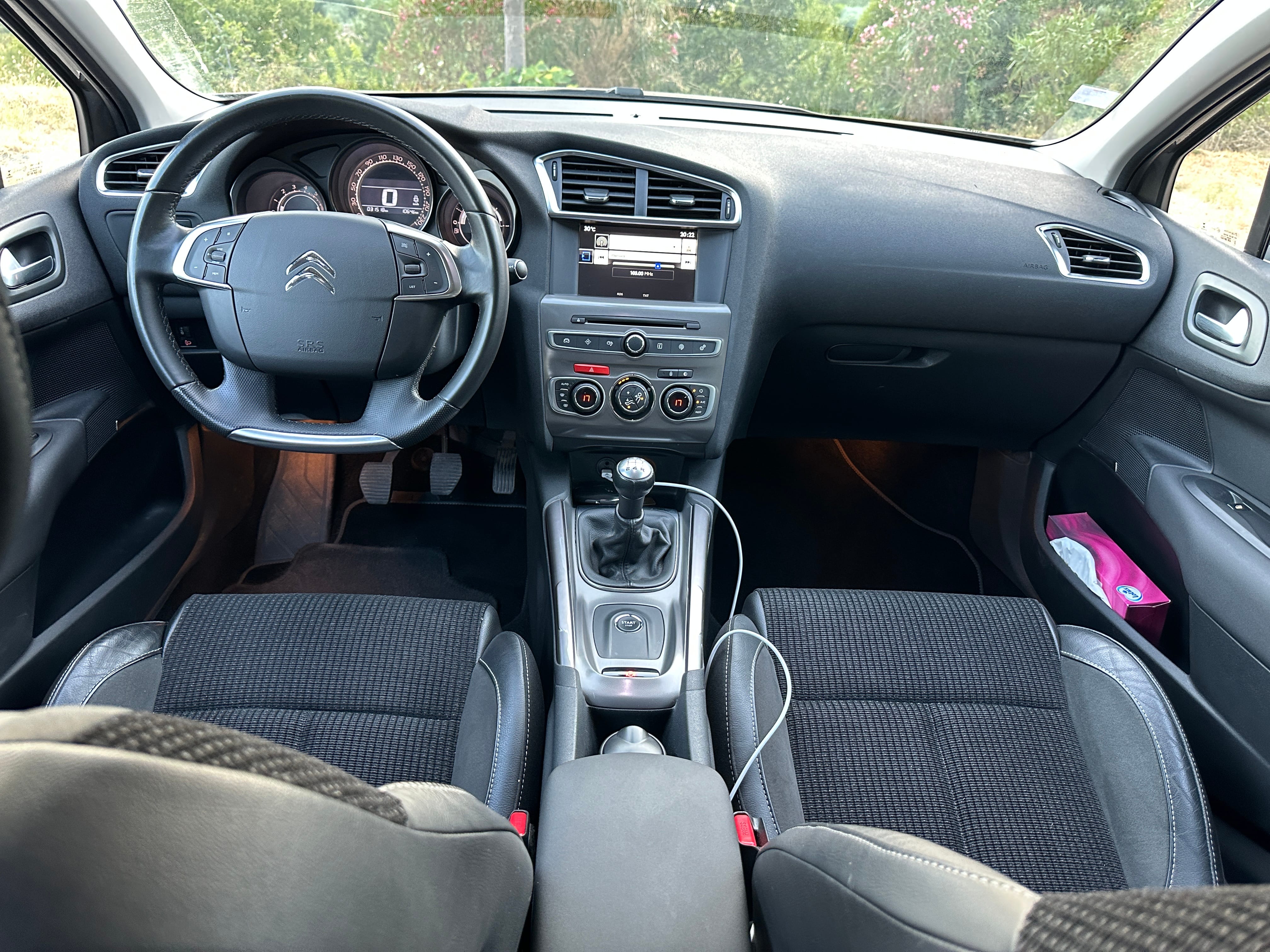 Citroen C4 avec Port USB