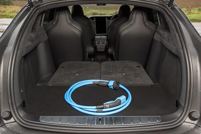 Tesla Model X Plaid 6seter med Dashcam