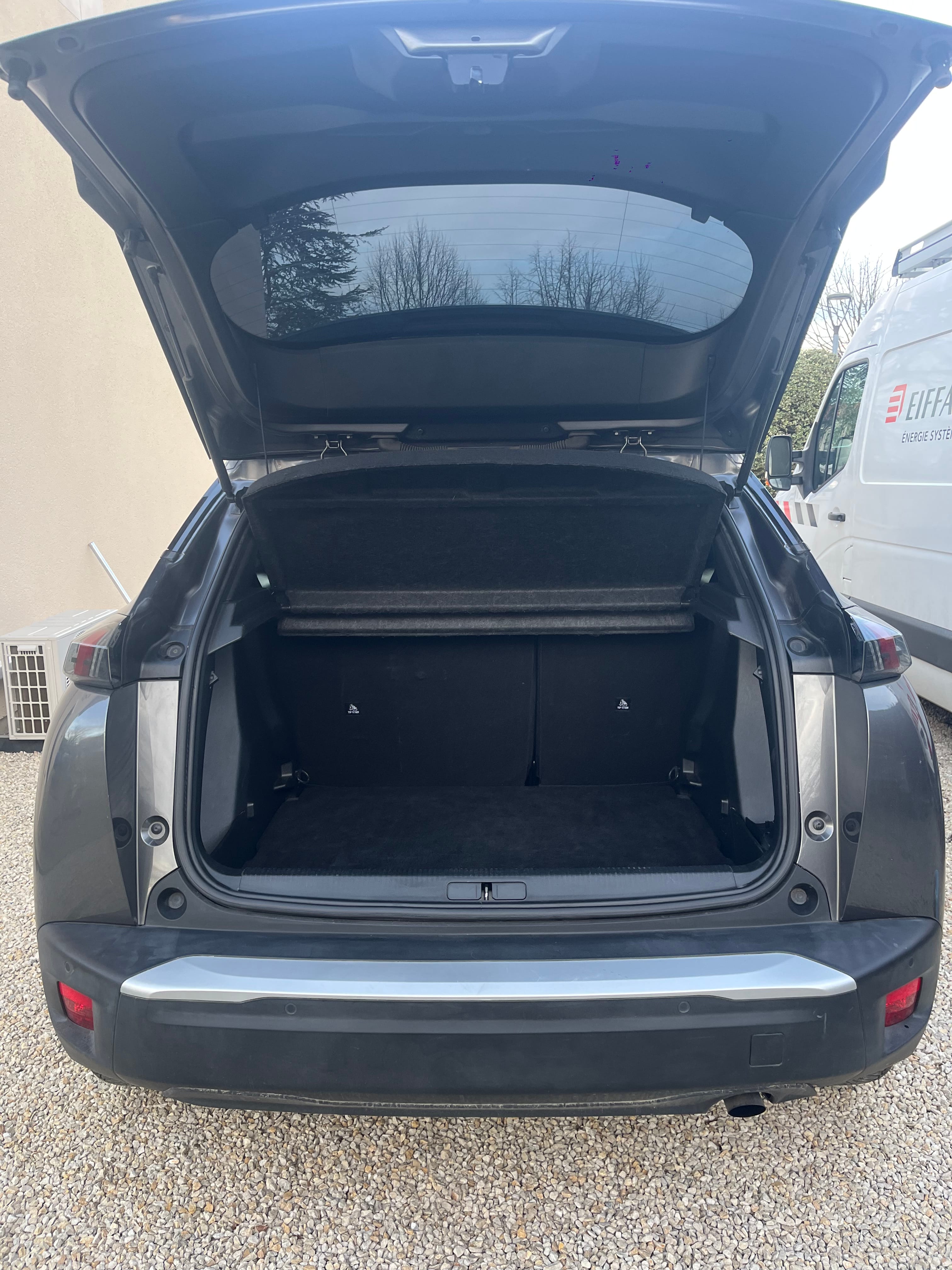 Peugeot 2008 avec GPS