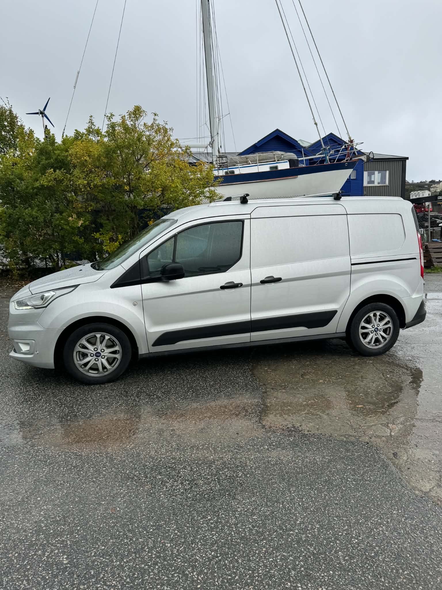 Ford Transit Connect med USB ladeuttak