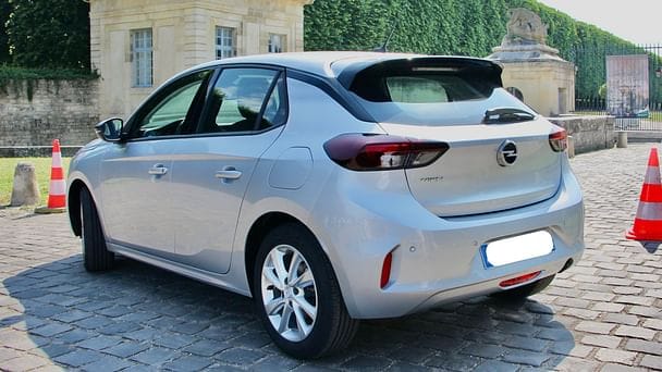 Opel Corsa avec Régulateur de vitesse