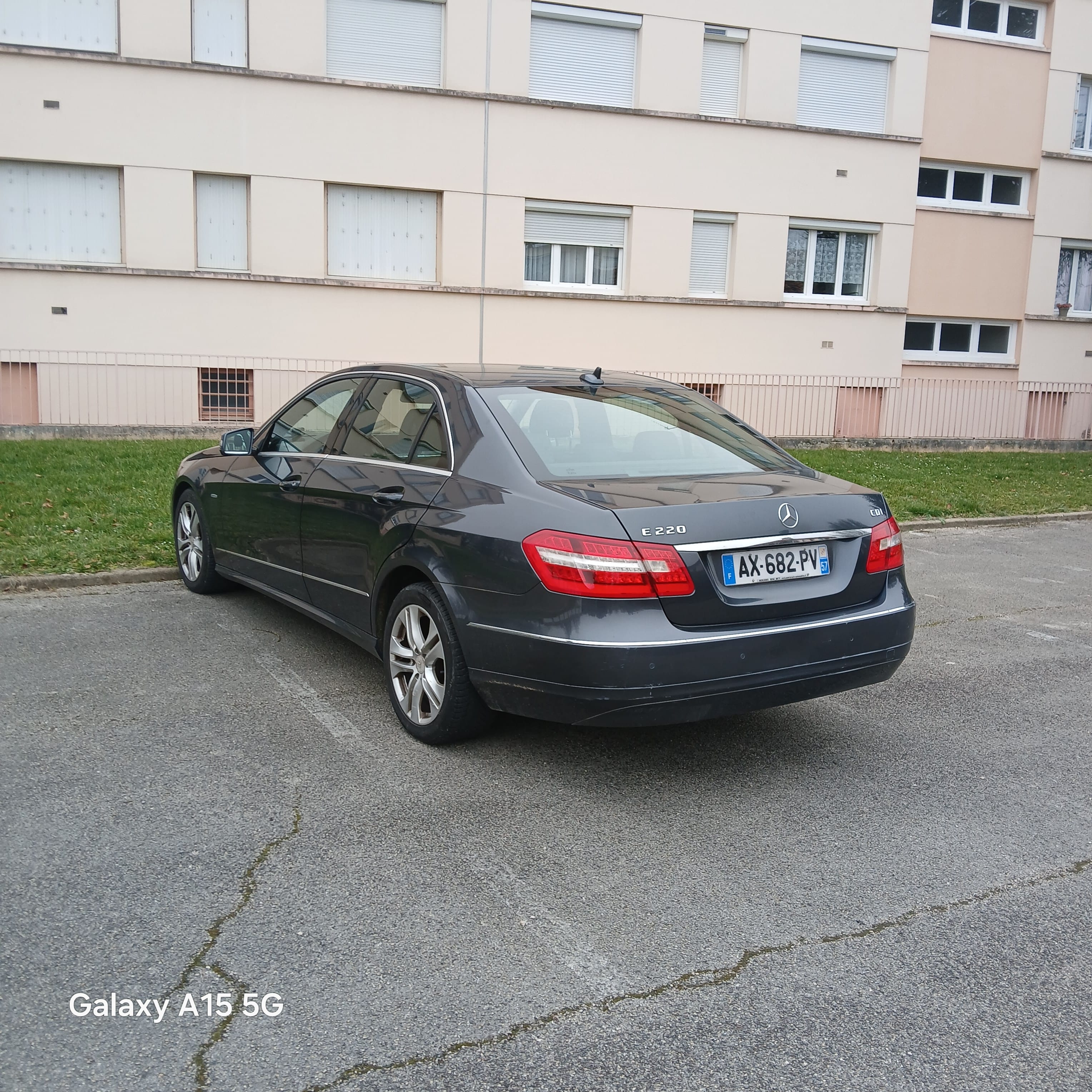 Mercedes-Benz Classe E avec GPS