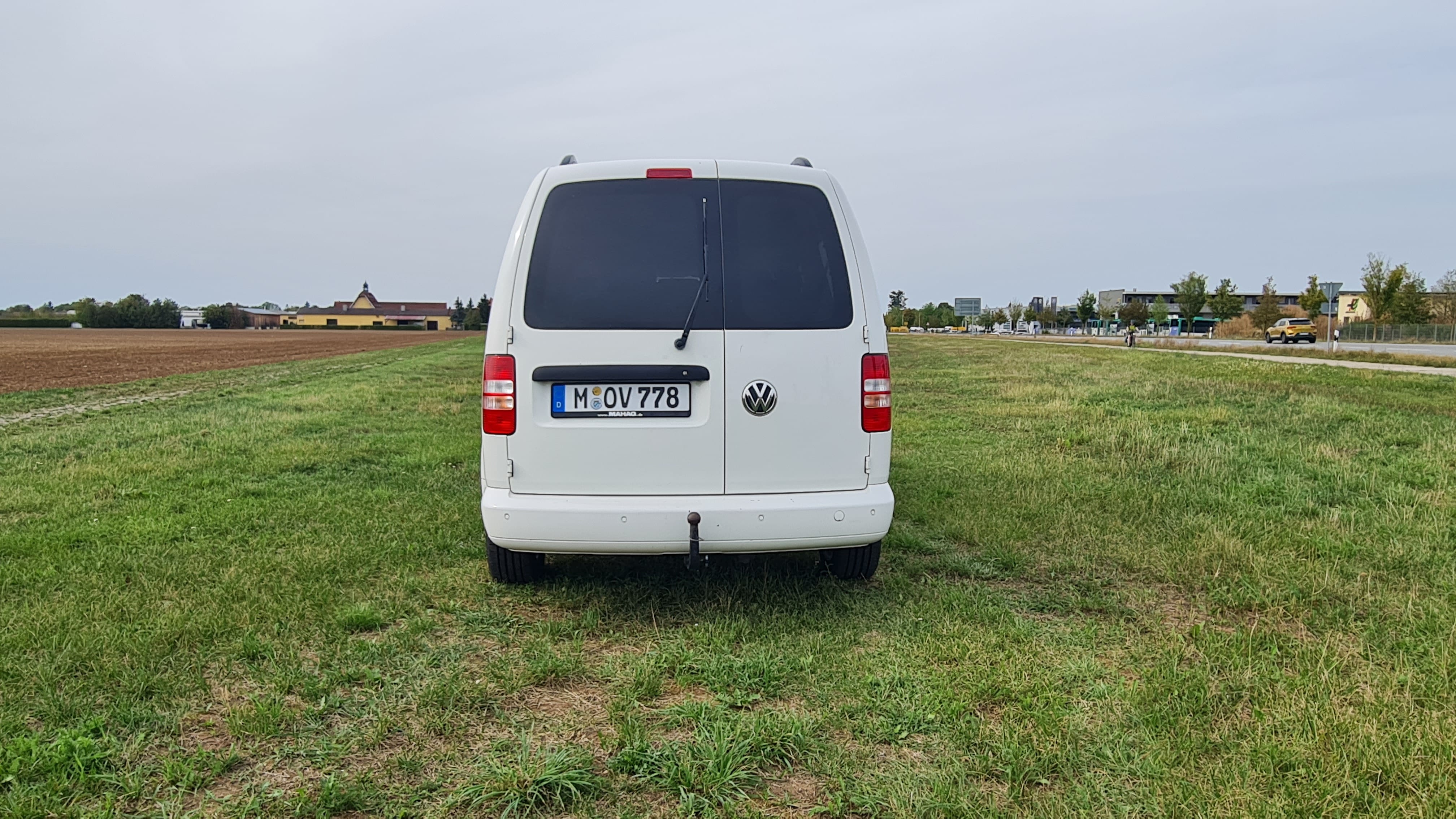 Volkswagen Caddy 170 PS mit Fahrradträger