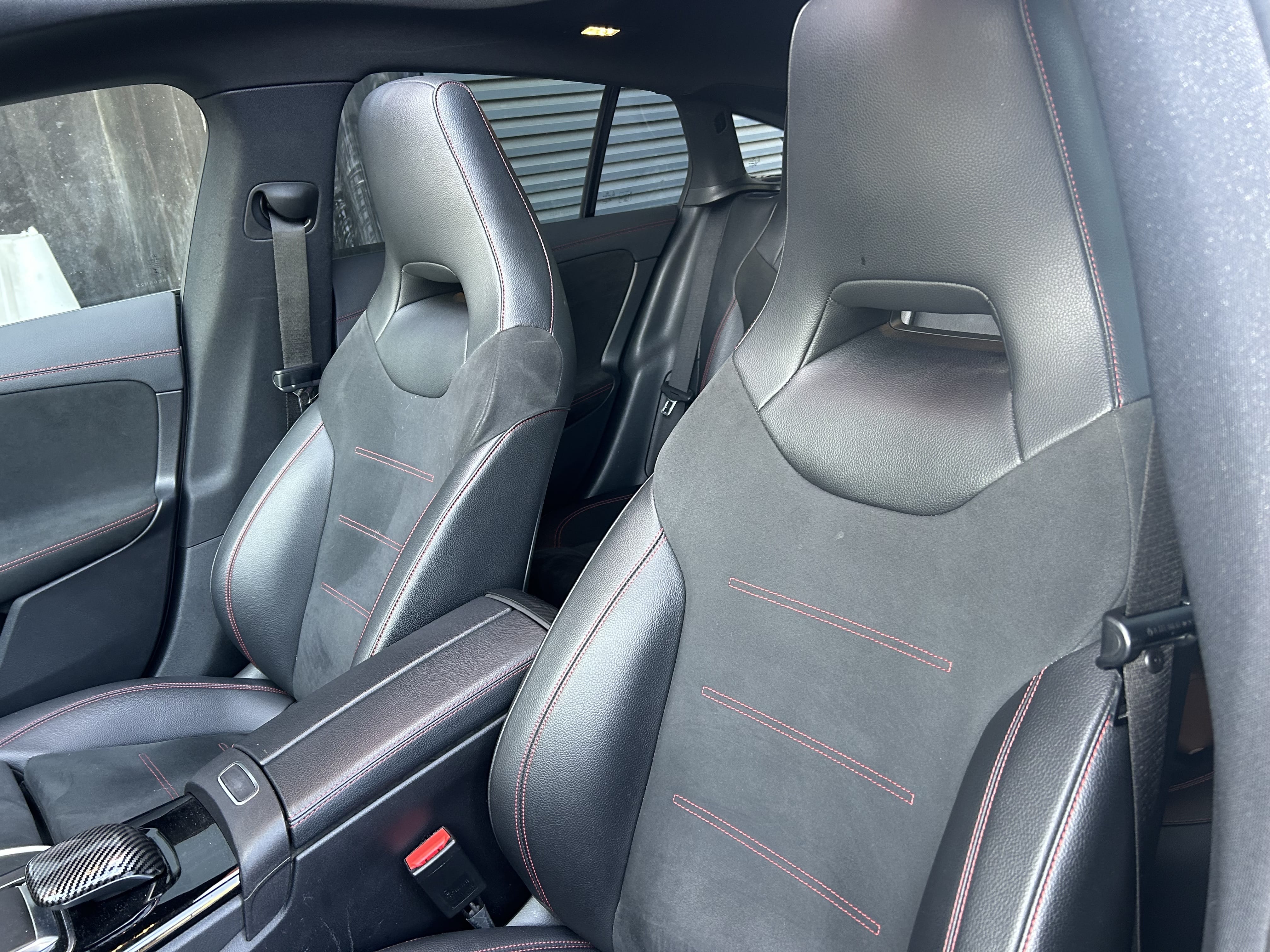 Mercedes-Benz CLA 180 Shooting Break AMG Line avec Audio Bluetooth