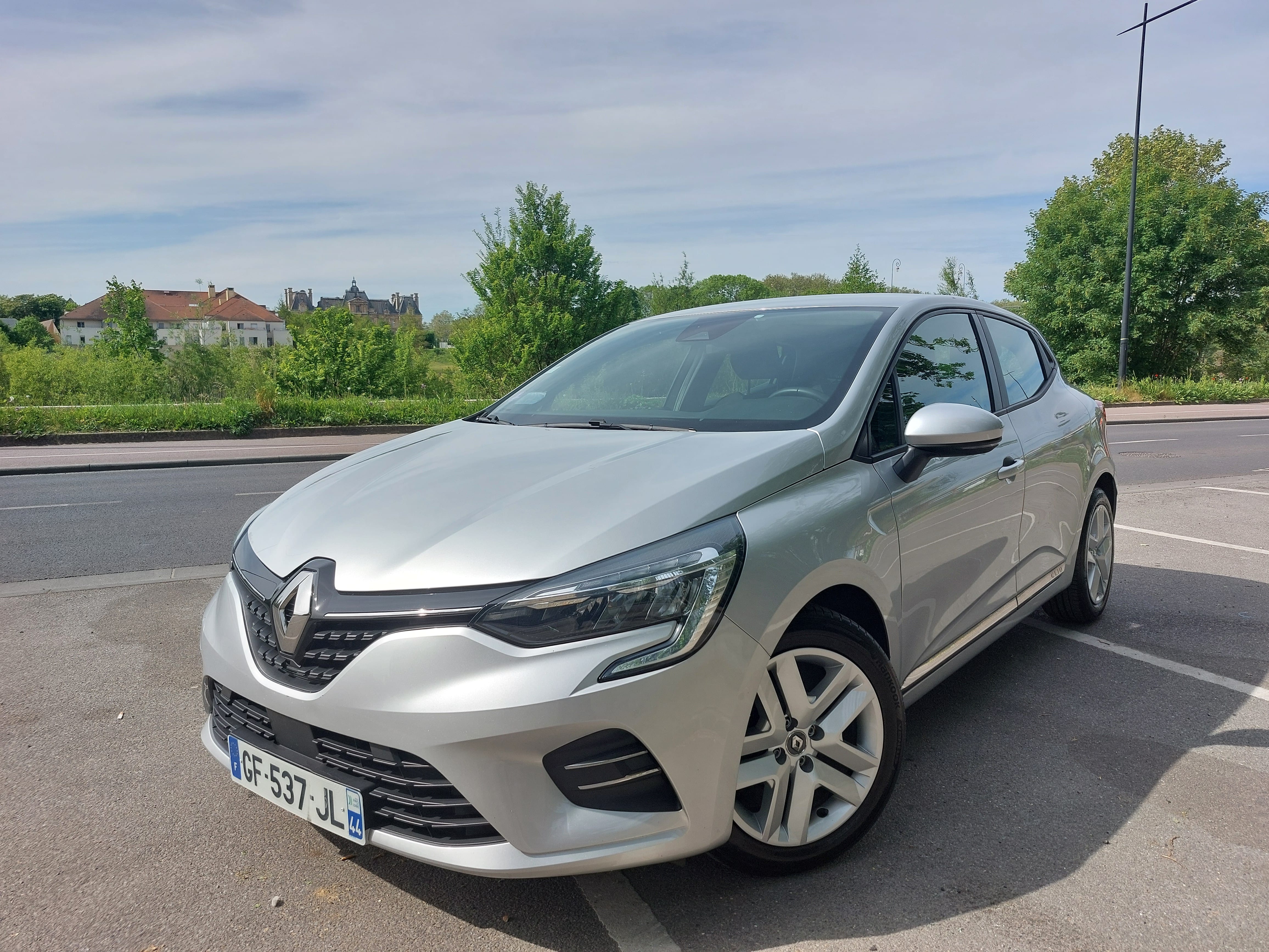 Renault Clio TCE 90 Business avec Apple CarPlay