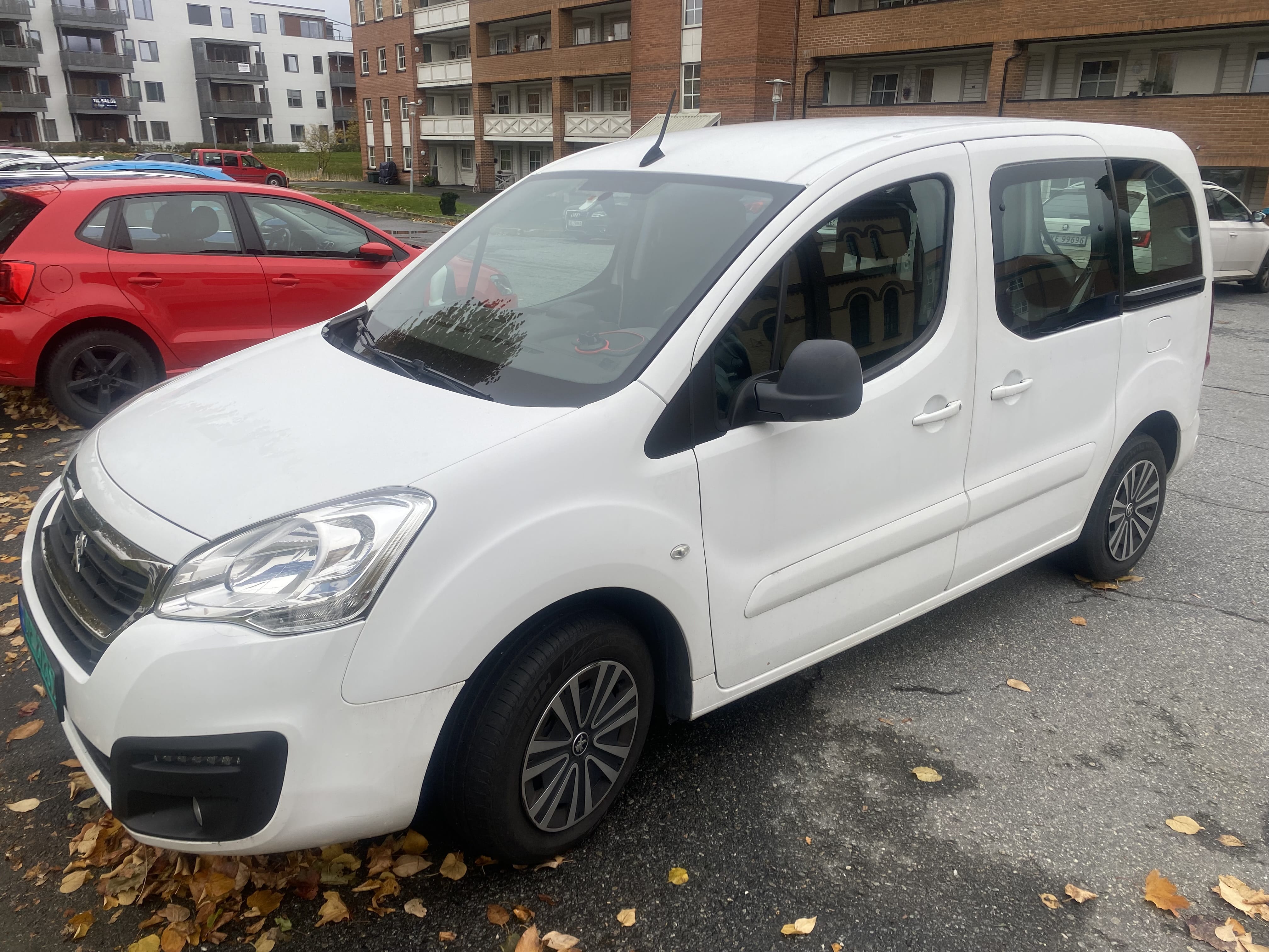 Peugeot Partner, 2016, Diesel, automatisk