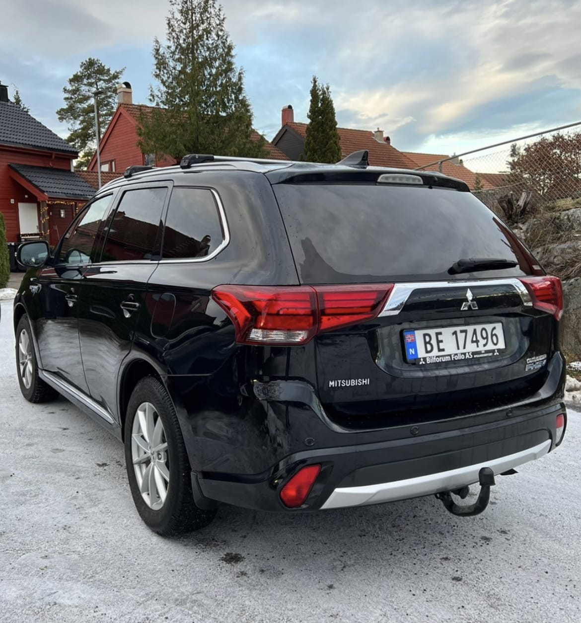 Mitsubishi Outlander Hybrid, 2018, Blyfri 95, automatisk