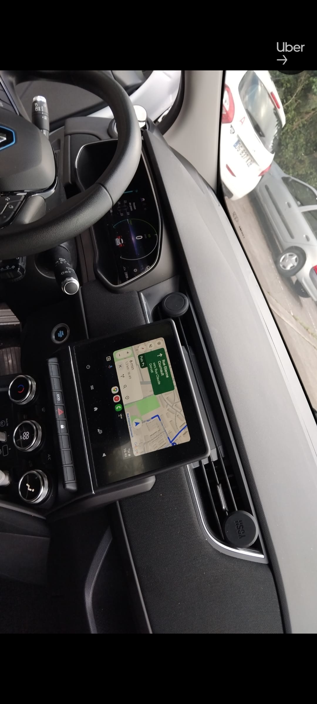 Renault ZOE avec GPS