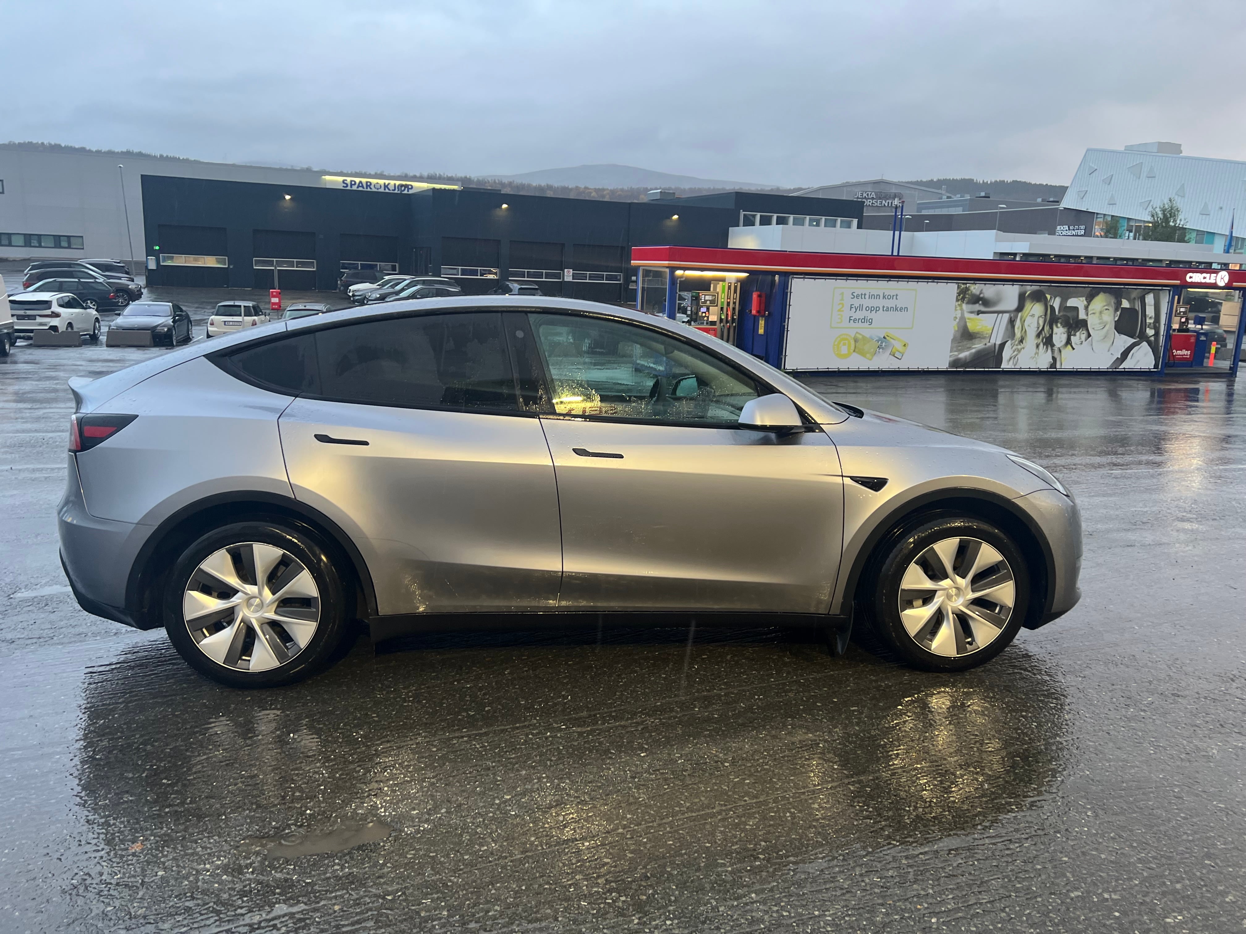 Tesla Model Y Long Range, 2023, Elektro, Automatik