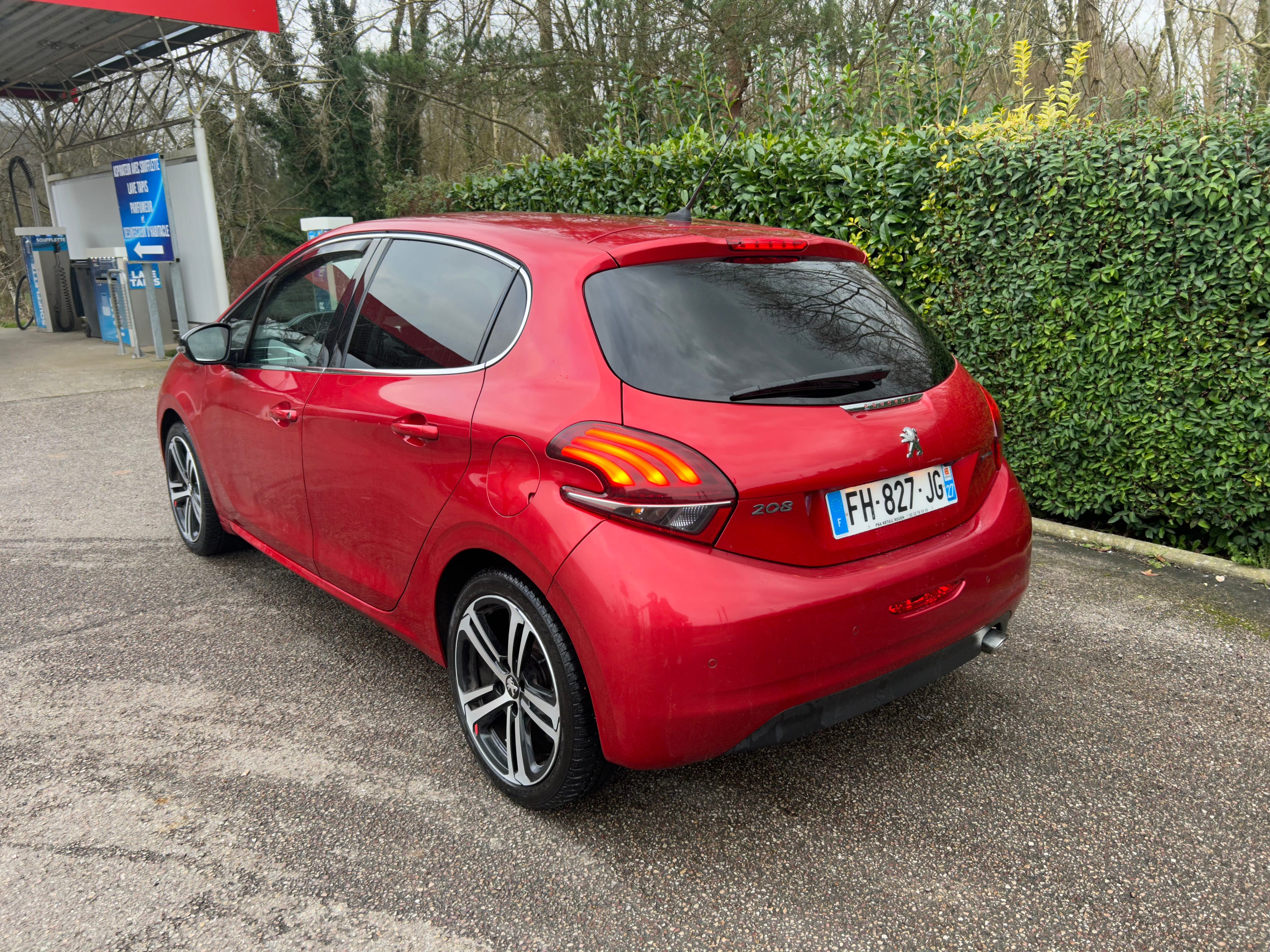 Peugeot 208 GT Line avec Caméra de recul