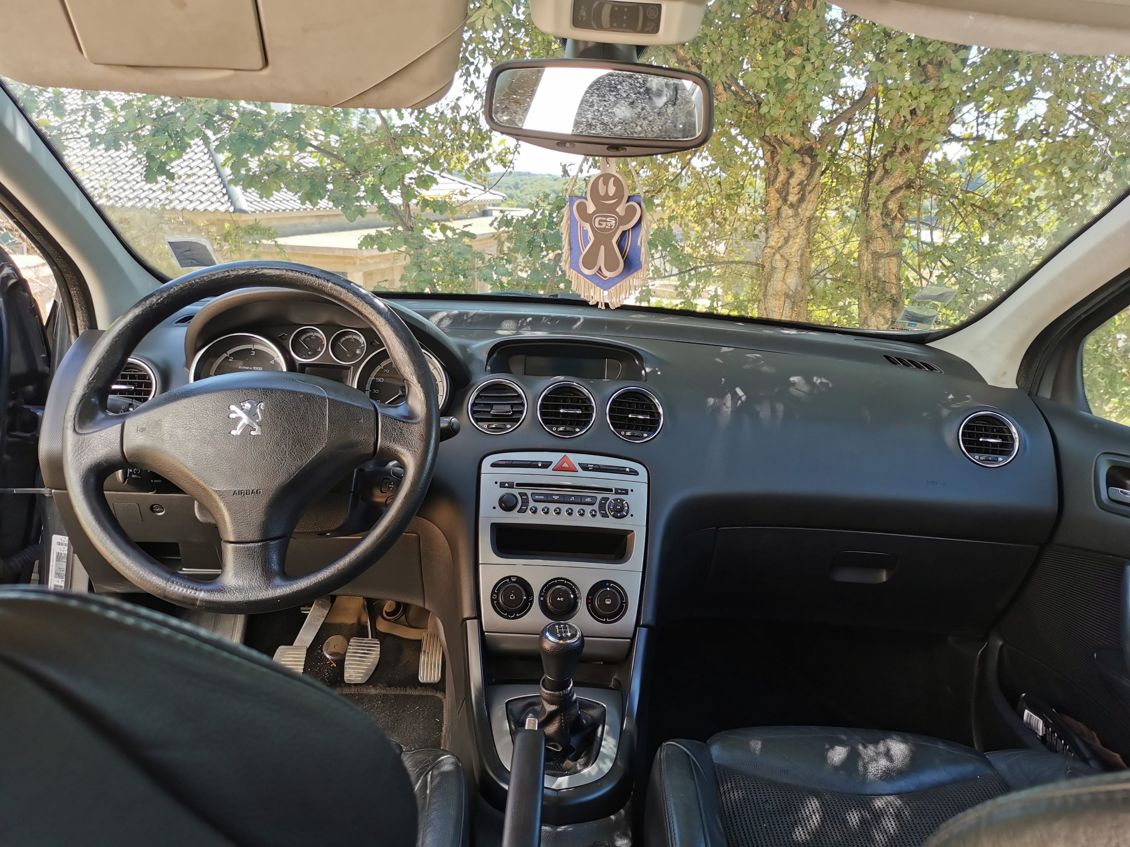 Peugeot 308 avec Entrée audio / iPod