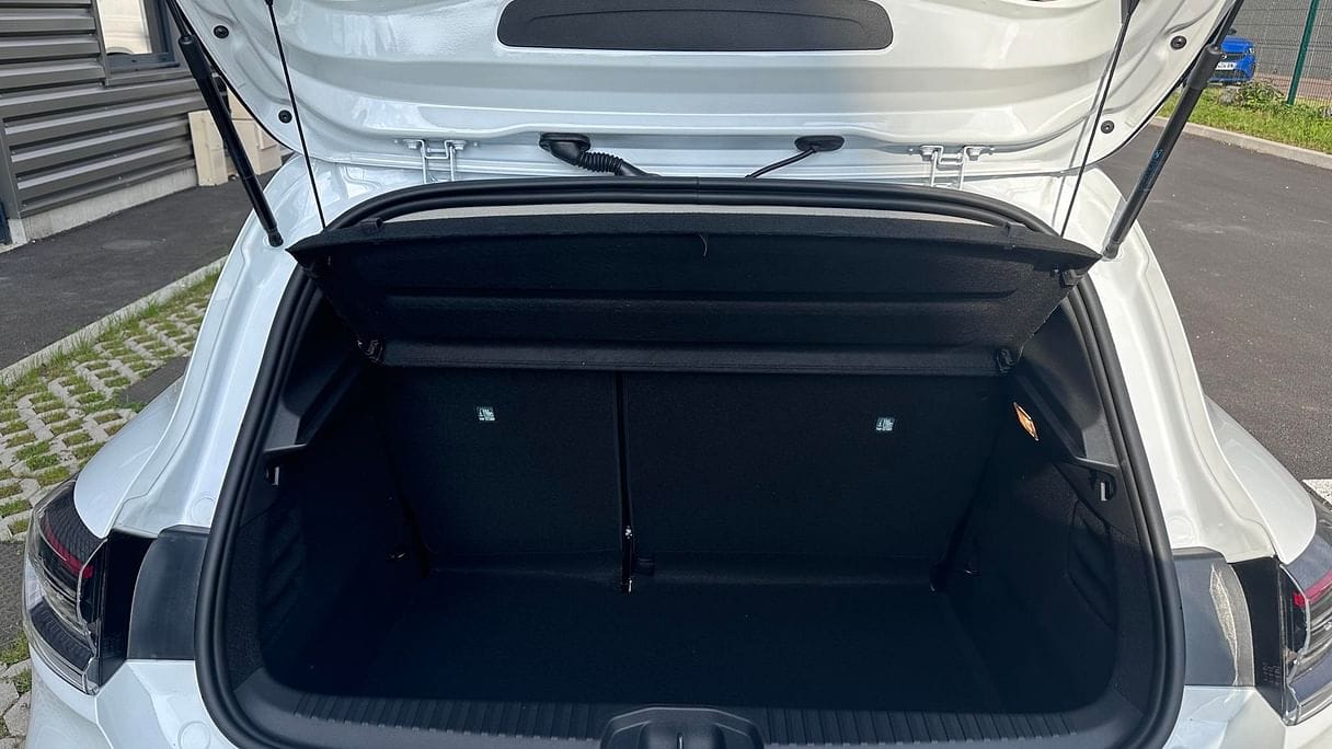 Renault Clio avec Entrée audio / iPod