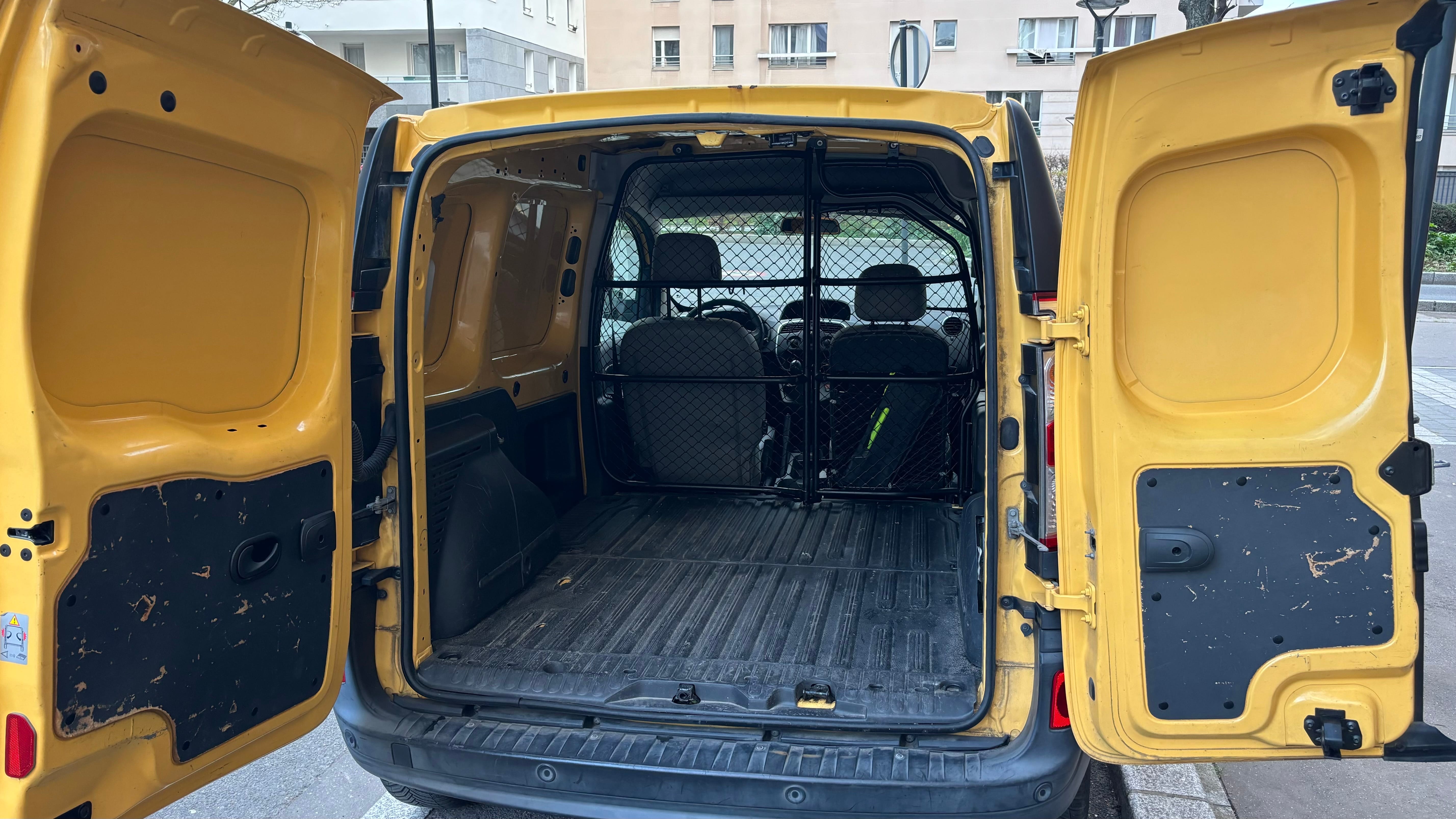 Renault Kangoo Express 1.5 dci avec Entrée audio / iPod