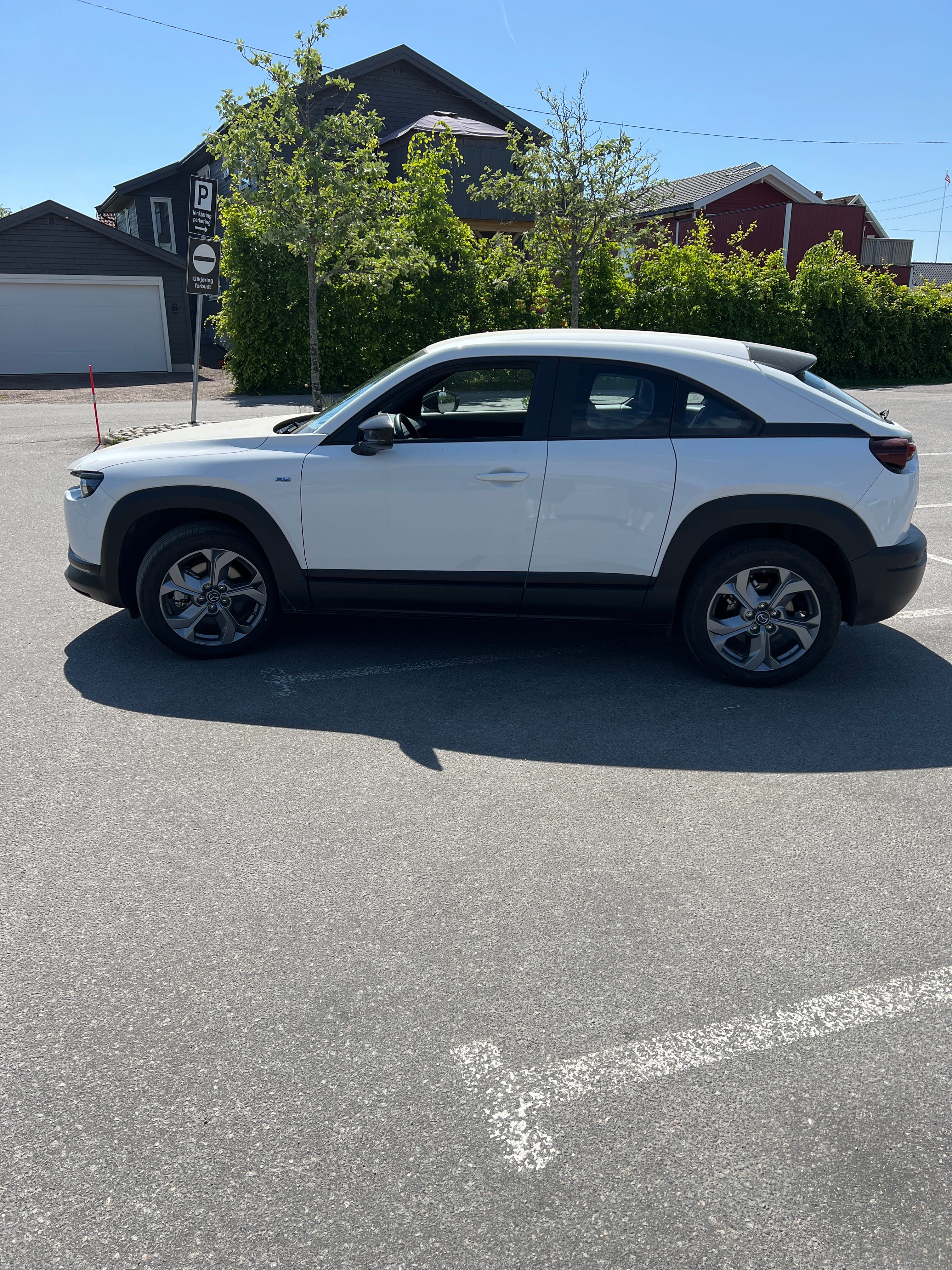 Mazda MX-30 med Aircondition
