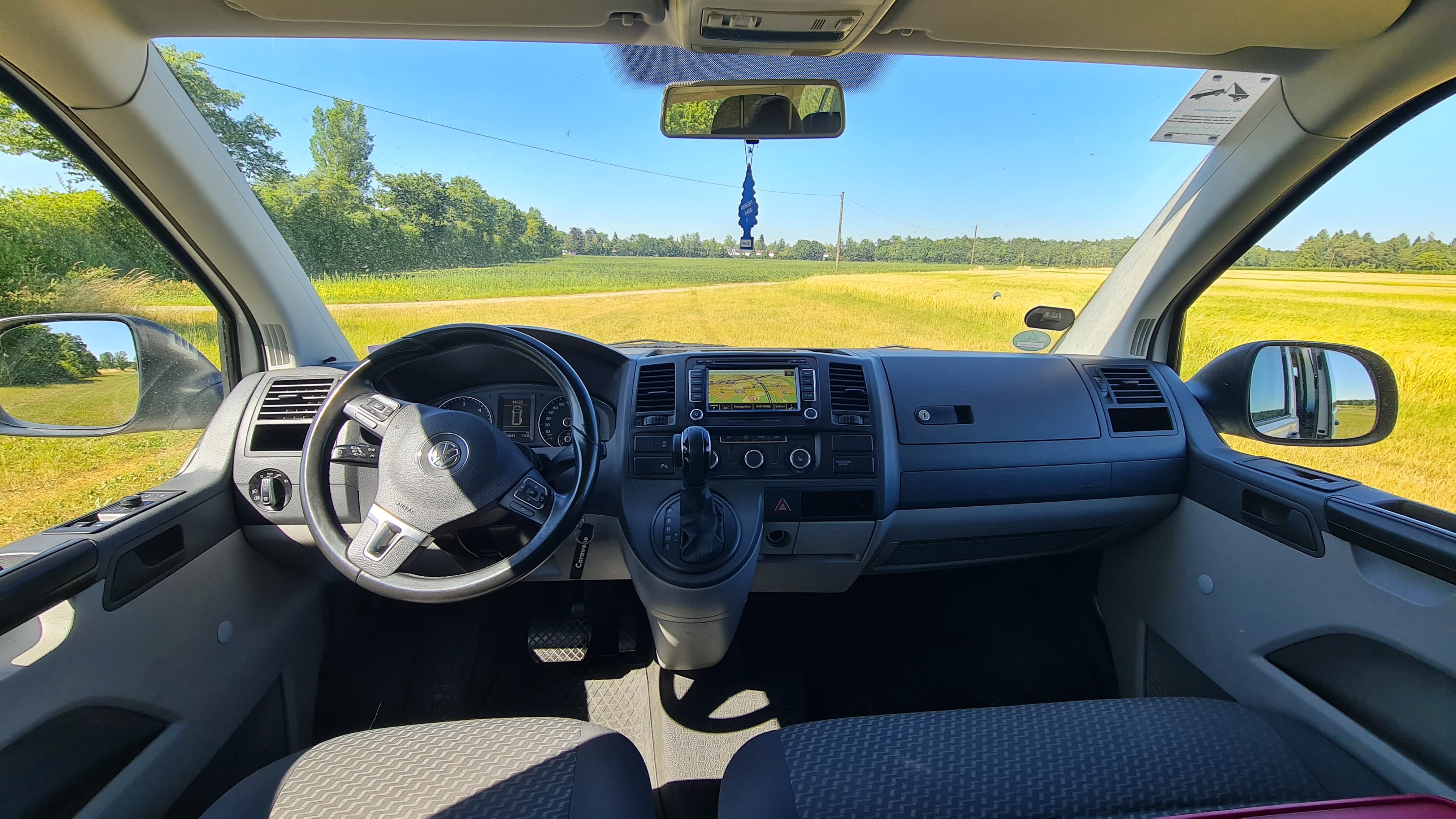 Volkswagen Caravelle 2.0 TDI DSG mit Tempomat