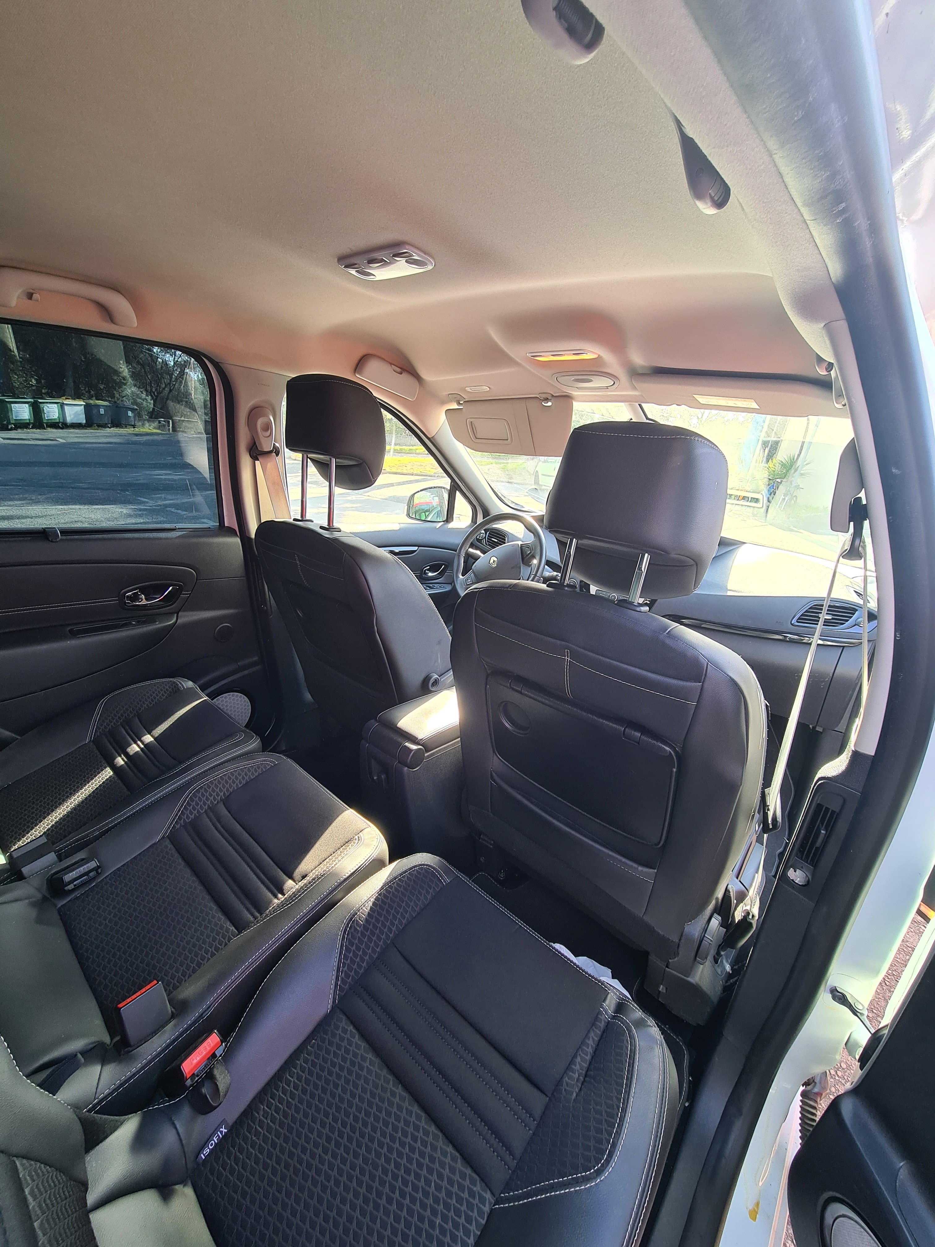 Renault Grand Scenic avec Siège bébé