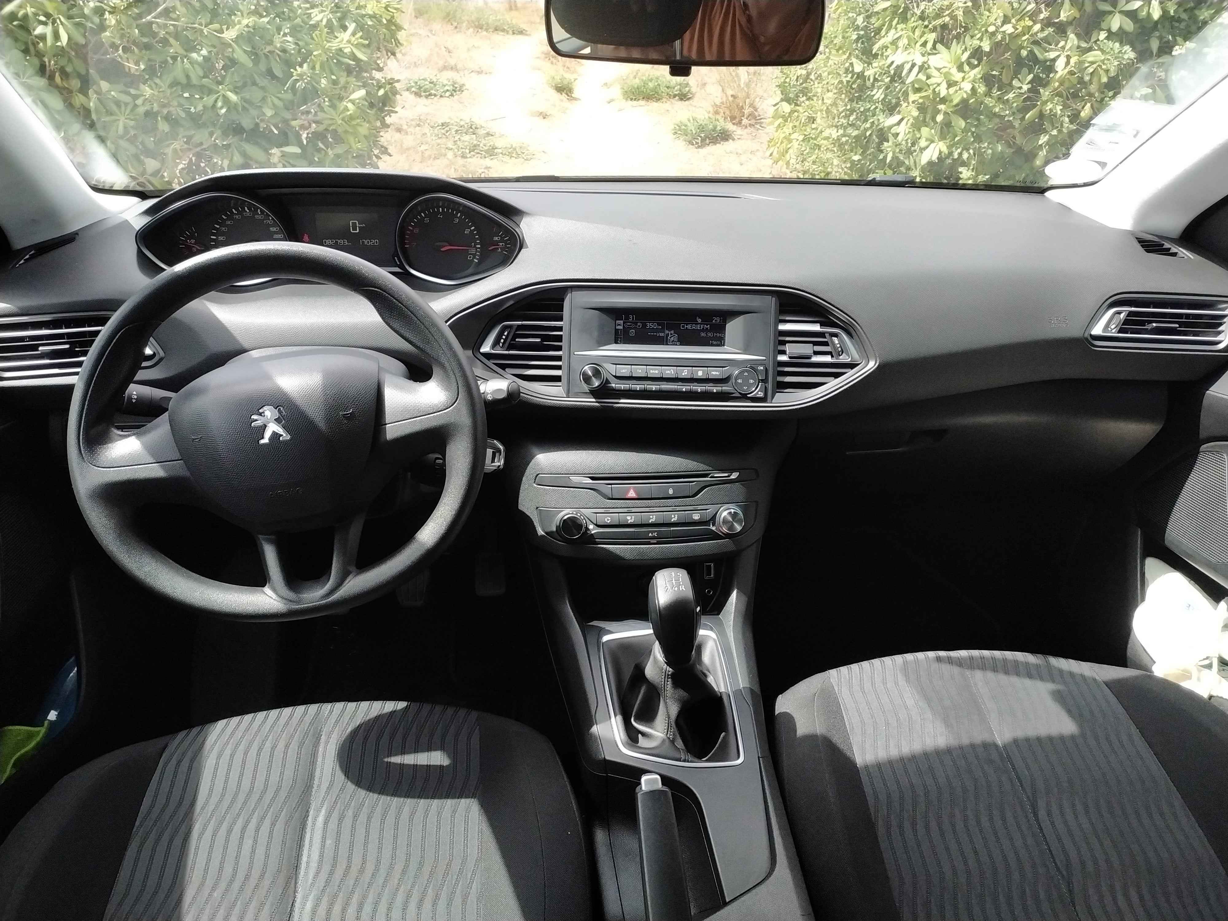 Peugeot 308 Essance avec Audio Bluetooth