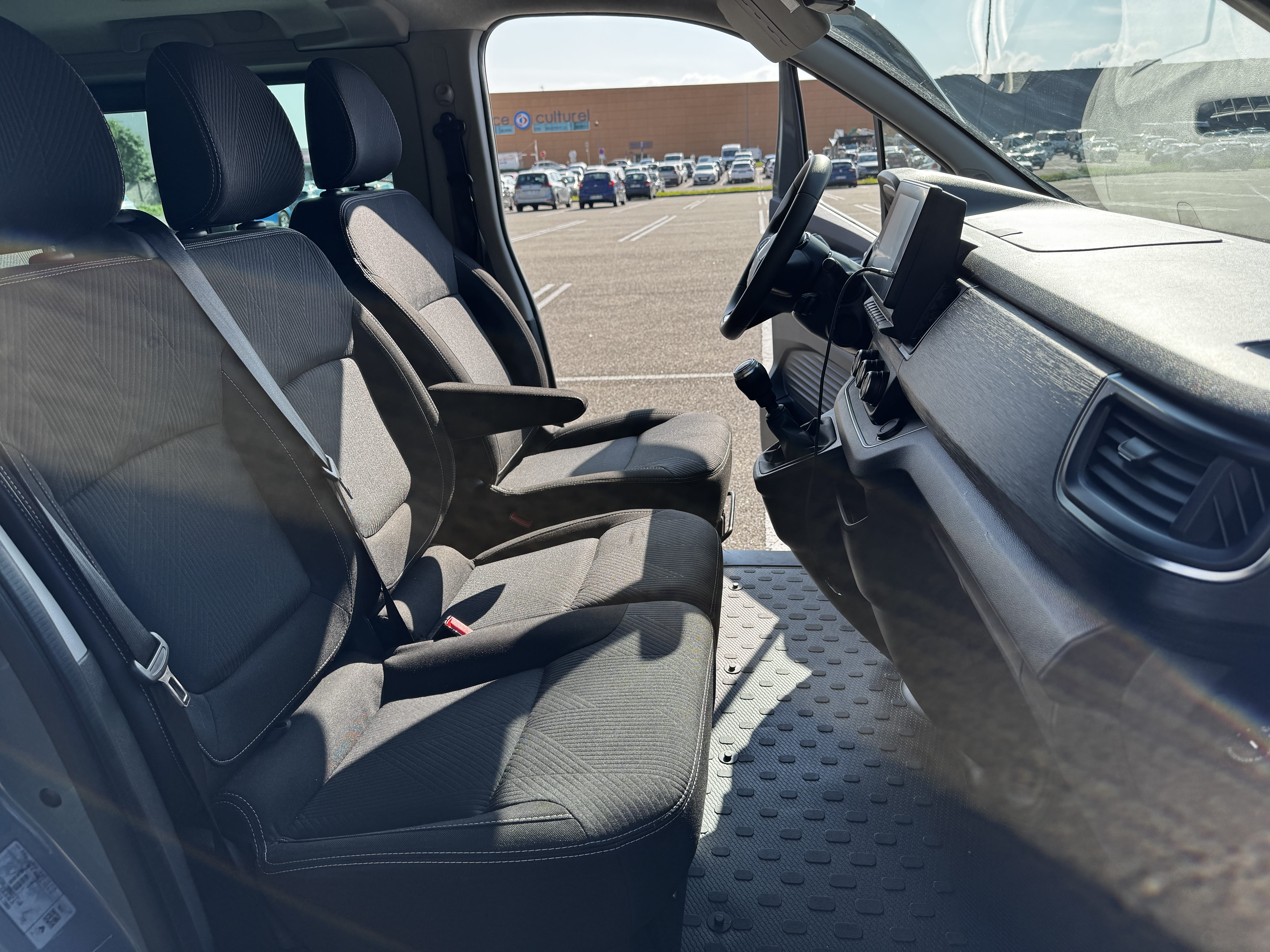 Renault Trafic Passenger 2,0 DCi 150cv avec Apple CarPlay