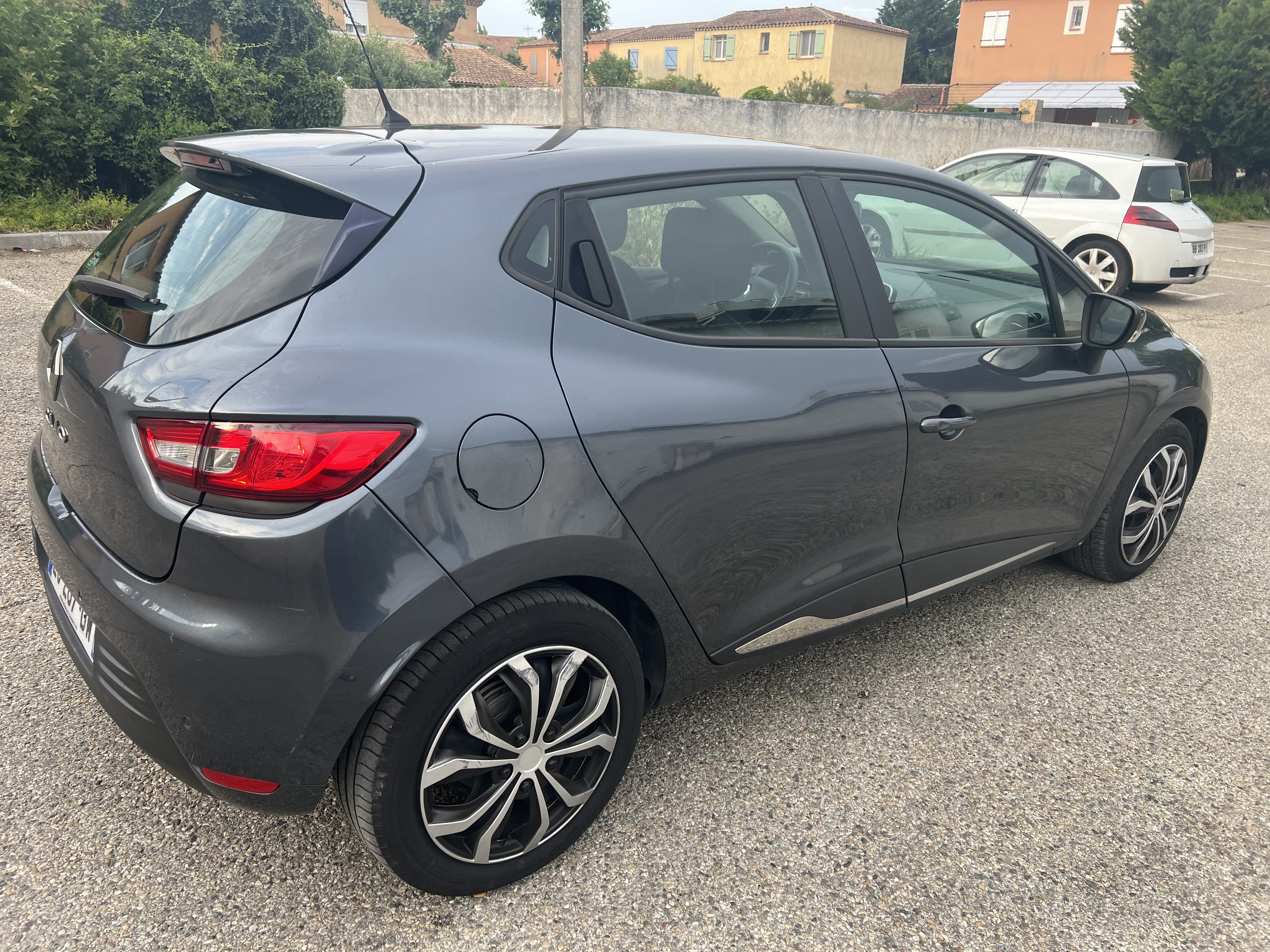 Renault Clio avec Climatisation