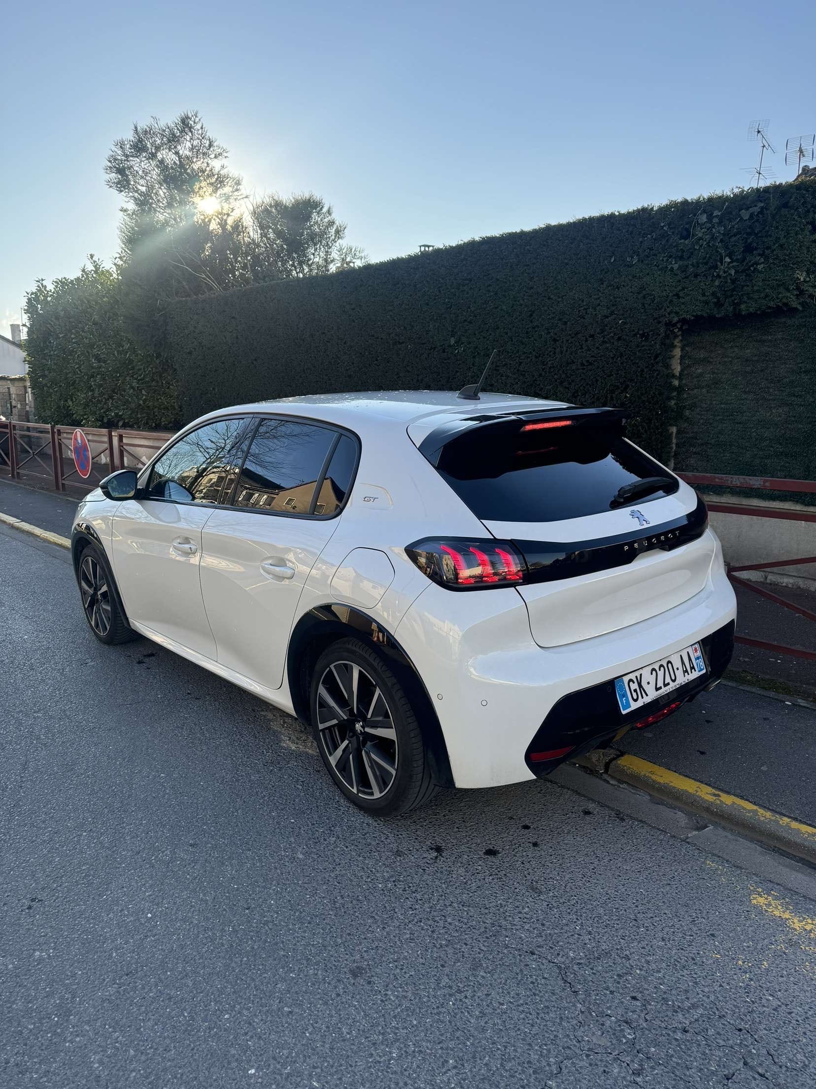 Peugeot 208 avec Climatisation