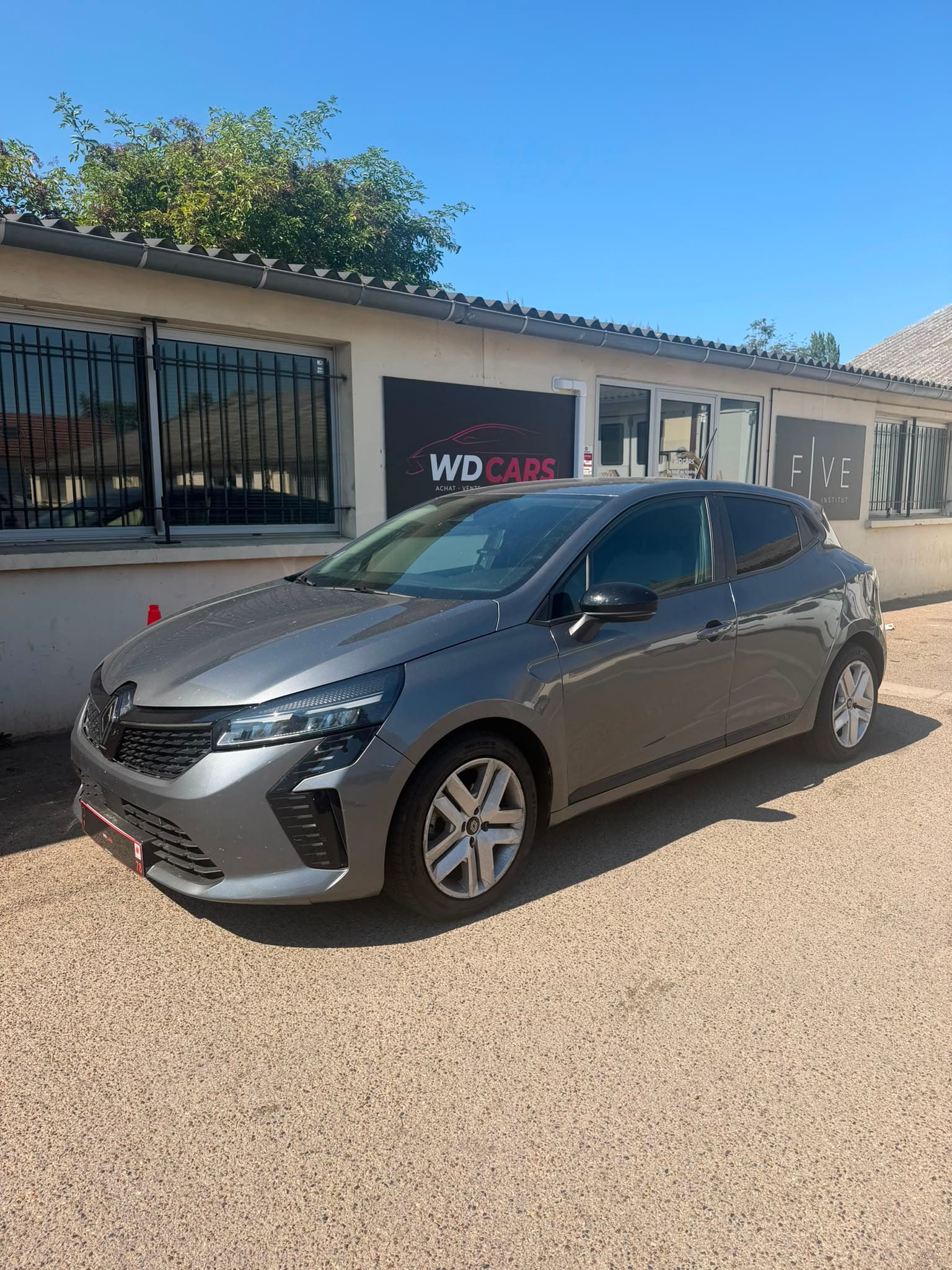 Renault Clio, 2024, Essence 95