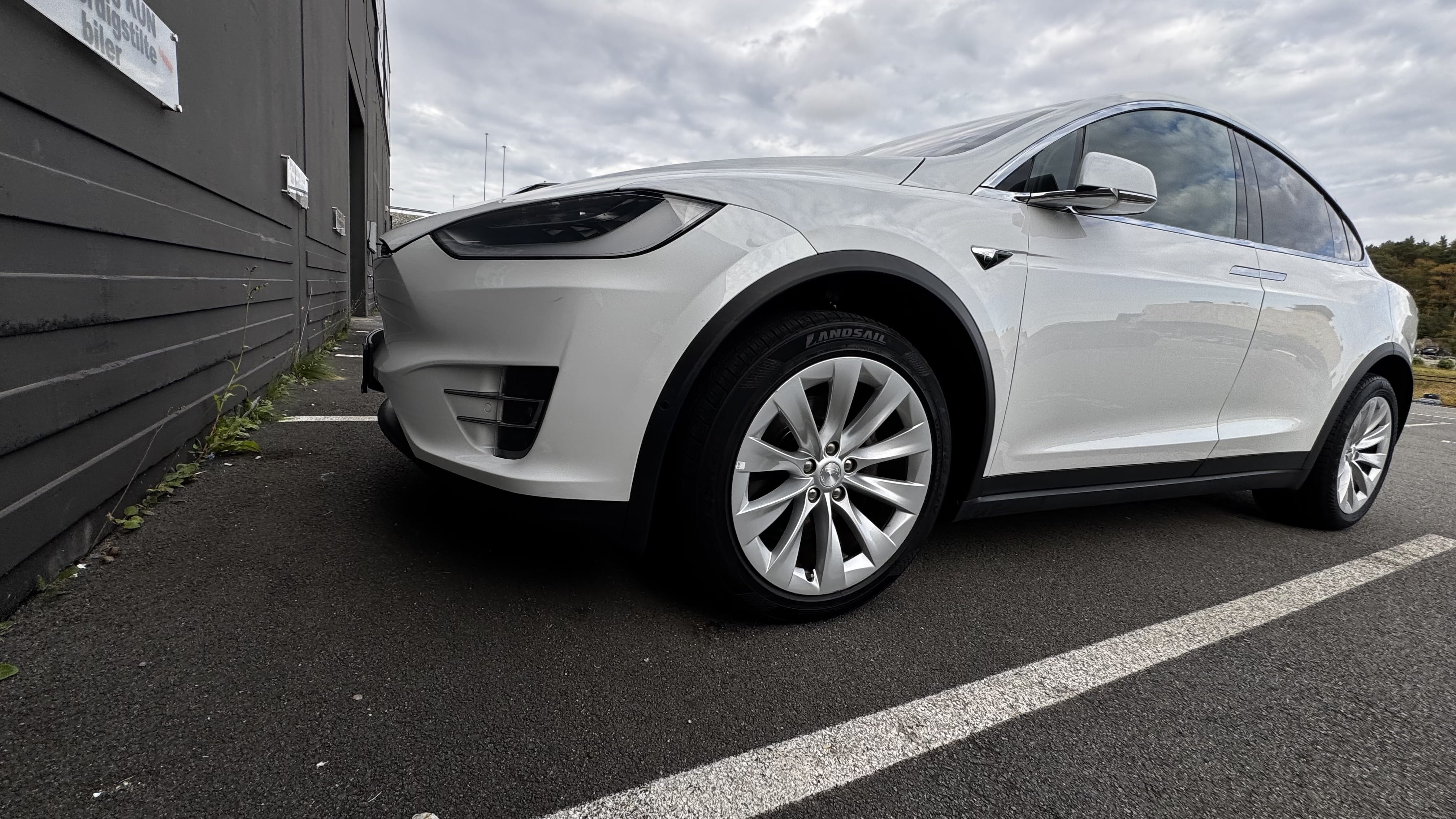 Tesla Model X 75D Gratis Lading på Tesla Superchargers med Lydinngang
