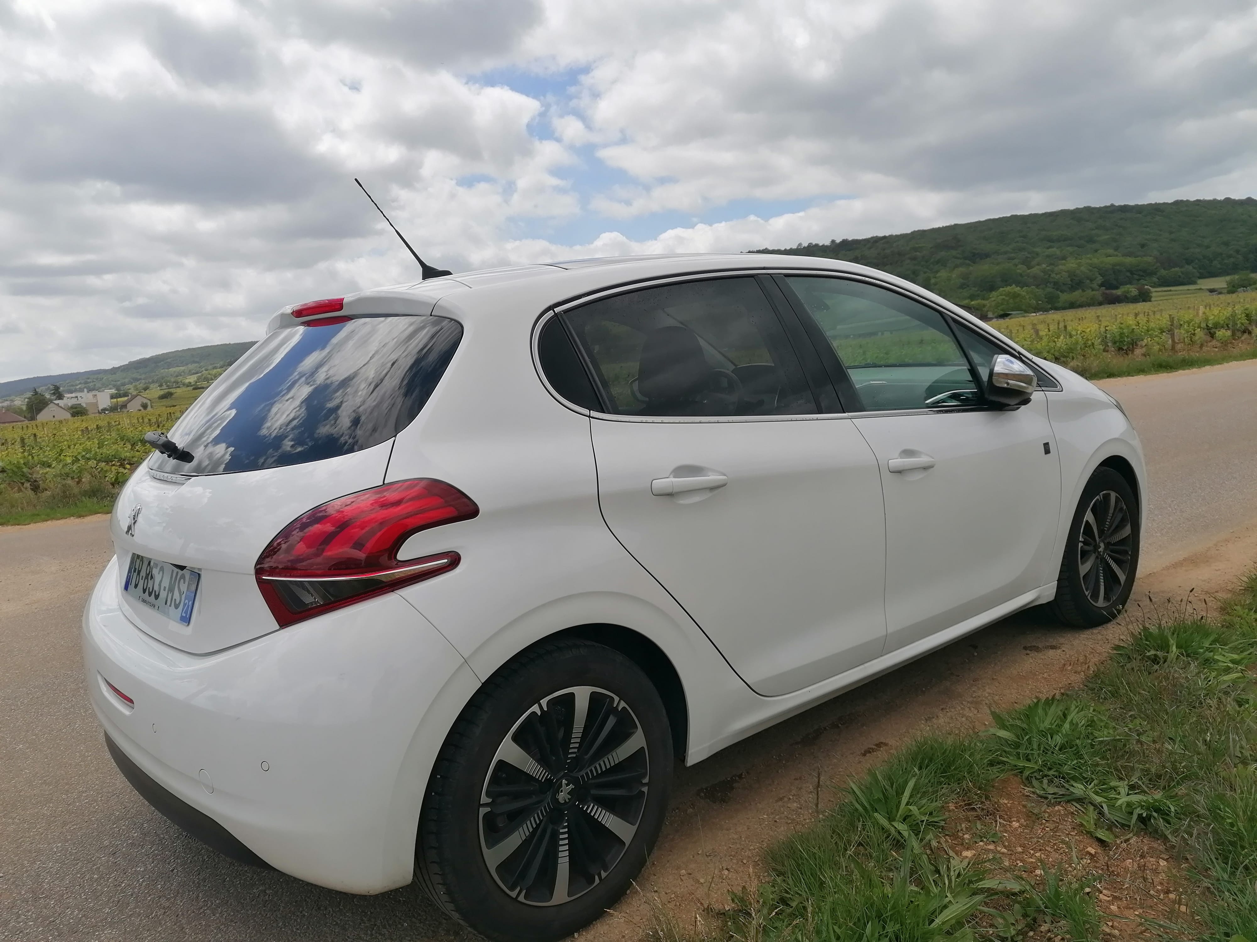 Peugeot 208 avec Caméra de recul