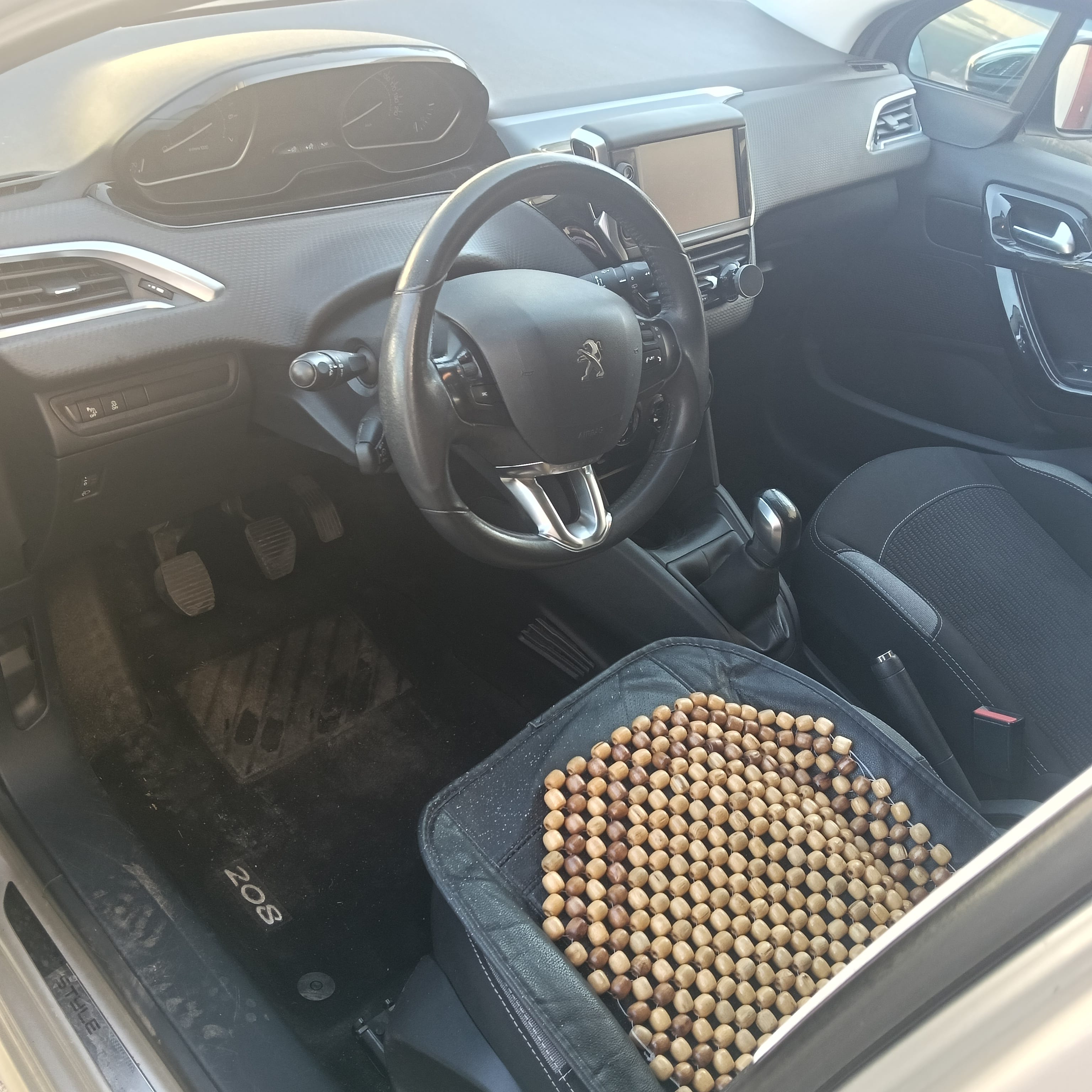 Peugeot 208 avec Port USB