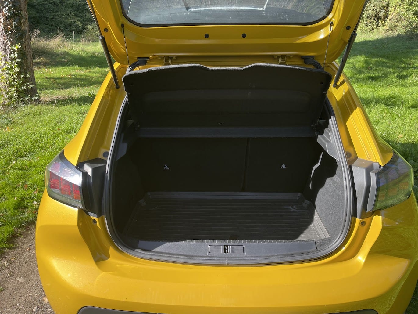 Peugeot 208 Boîte automatique - sièges chauffants avec Apple CarPlay