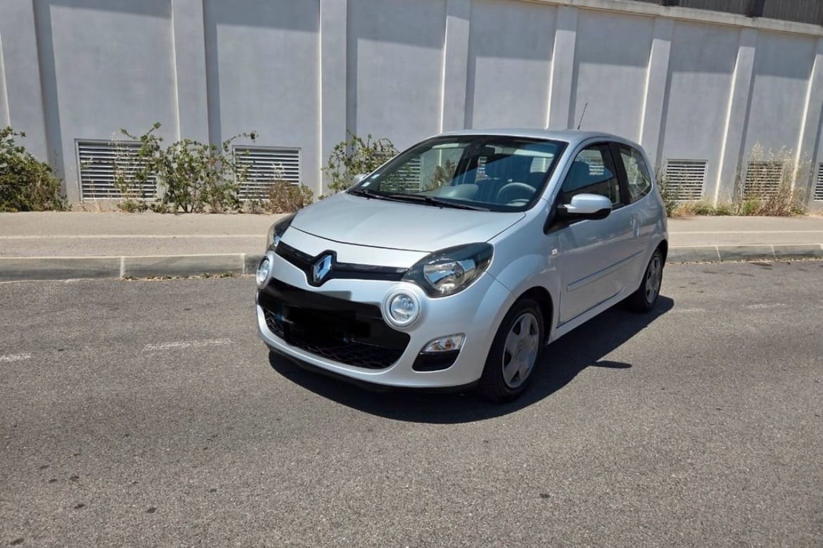Renault Twingo with Cruise control