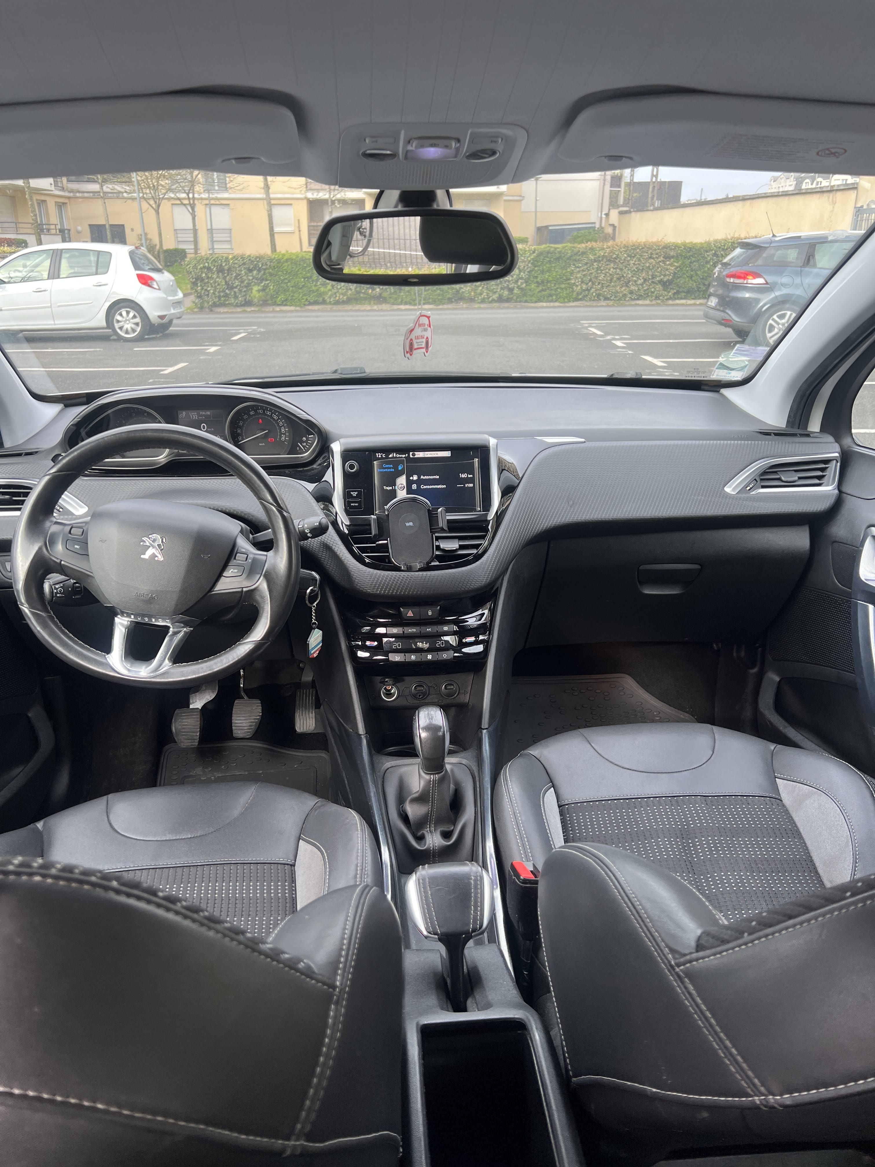 Peugeot 2008 avec Régulateur de vitesse