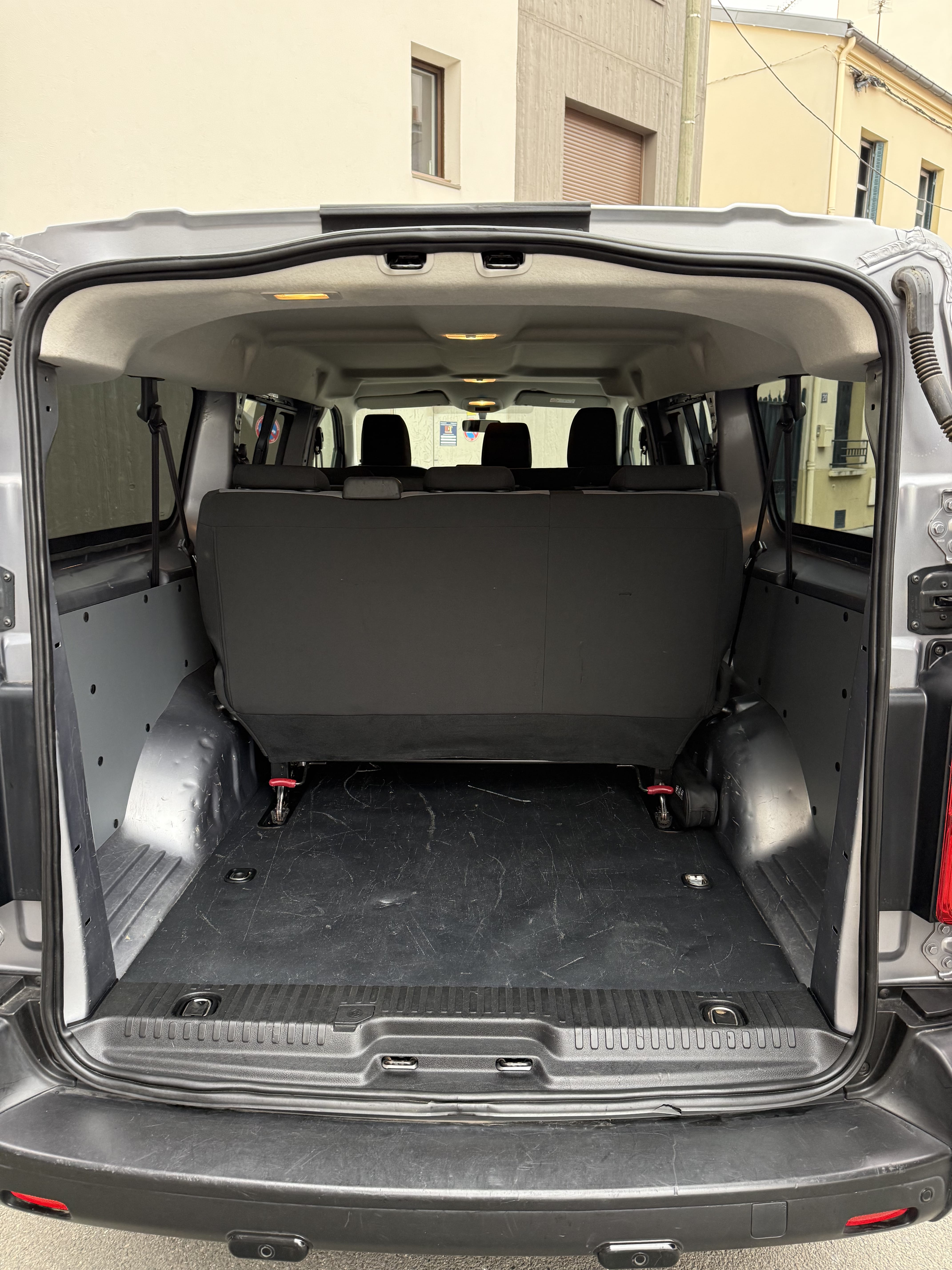 Toyota Proace Combi - 9 places avec Entrée audio / iPod