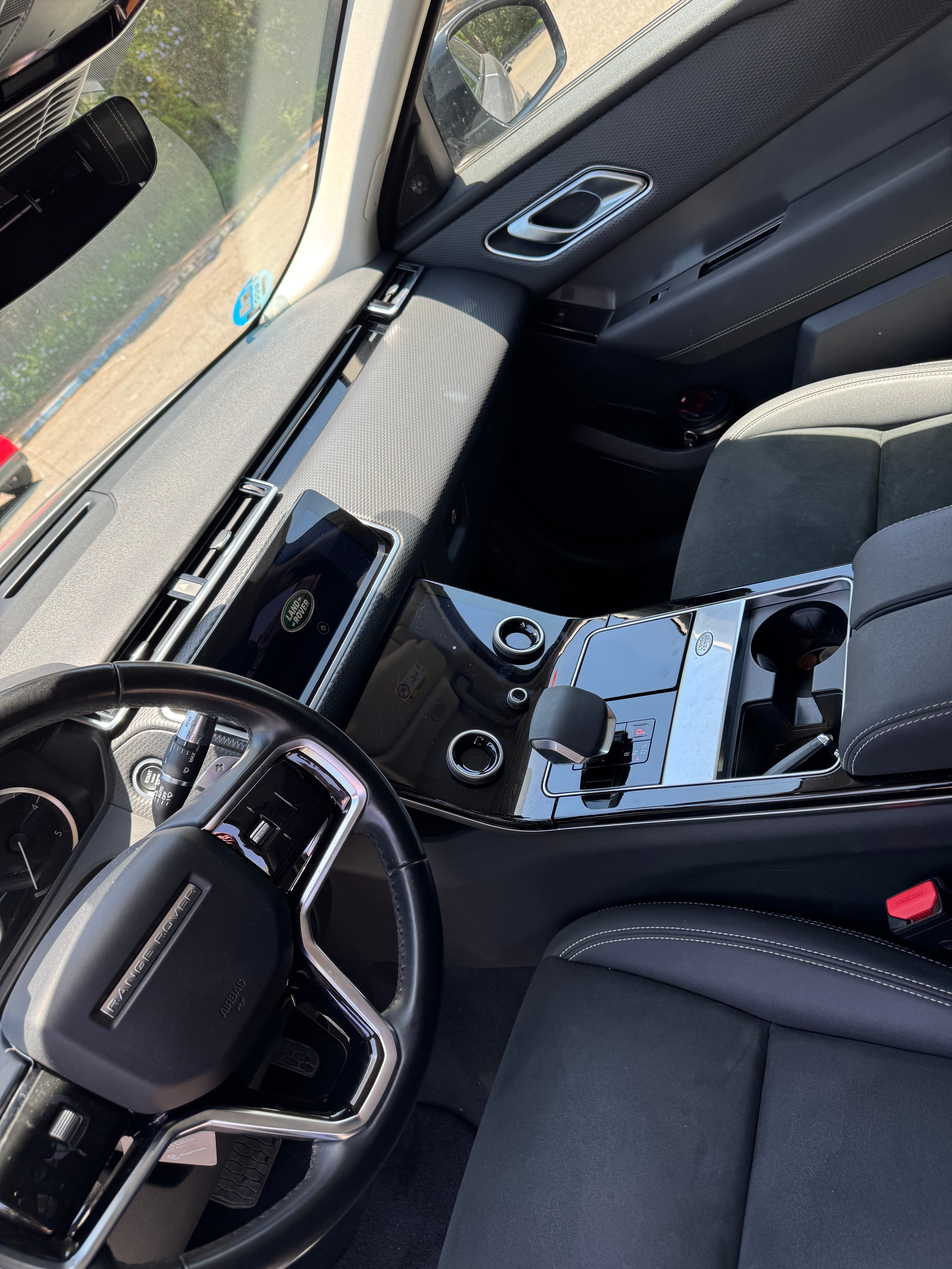 Land-Rover Range Rover Velar 2.0 D180 med Ryggekamera