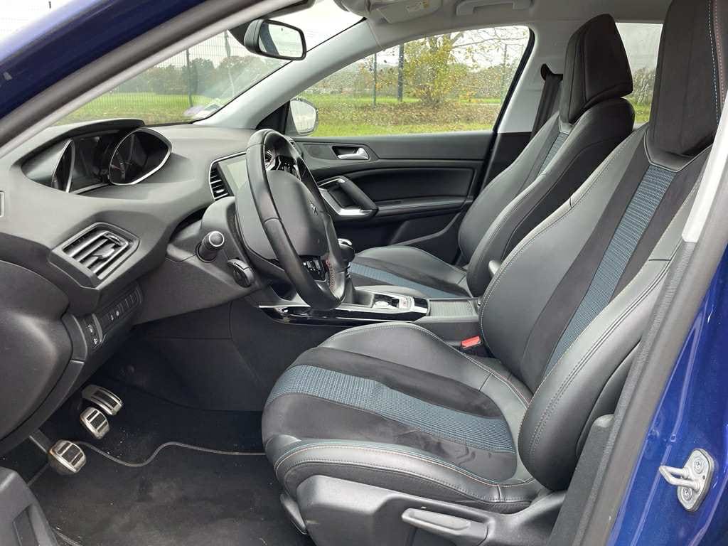 Peugeot 308 avec GPS