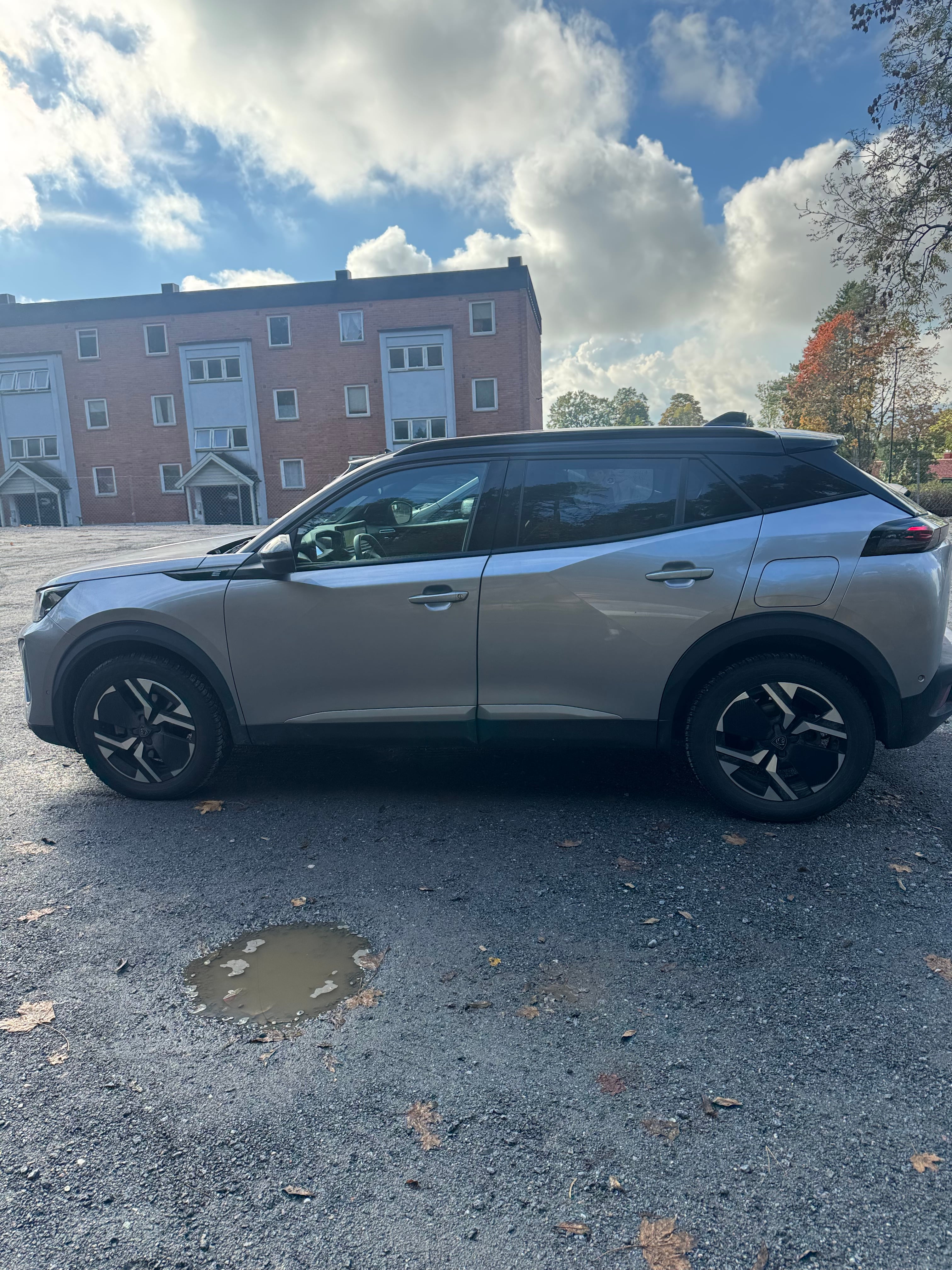 Peugeot e-2008, 2025, Elektrisk, automatisk