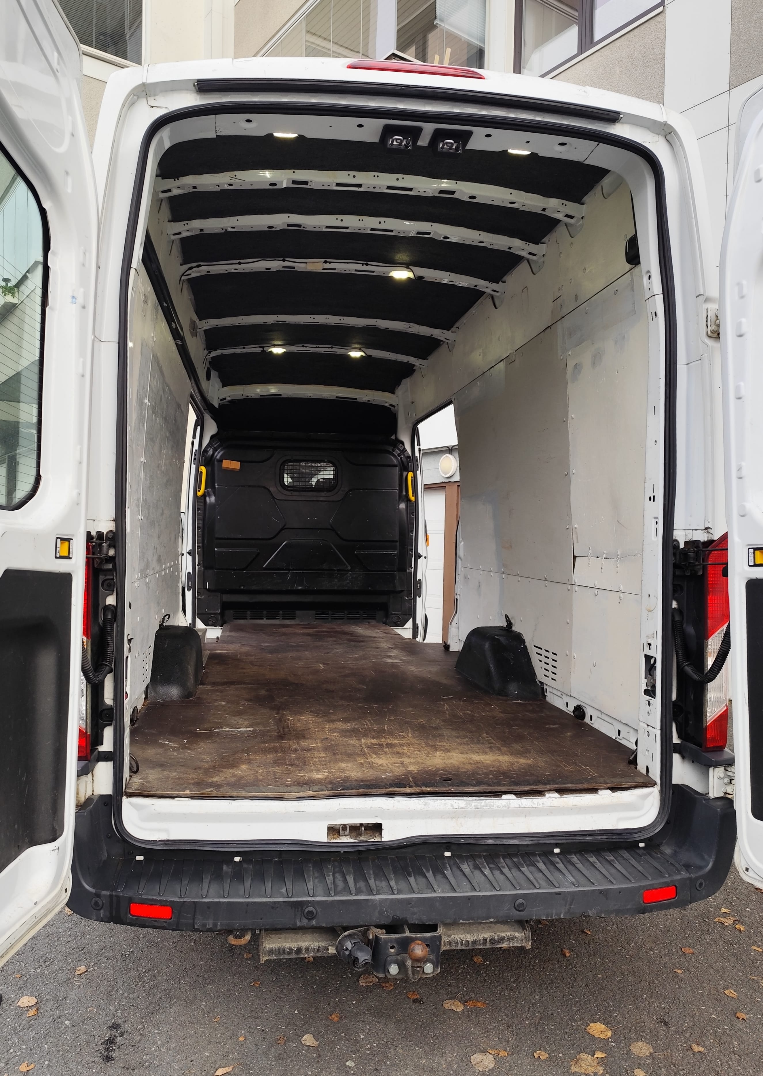 Ford Transit Varebil med Bluetooth audio