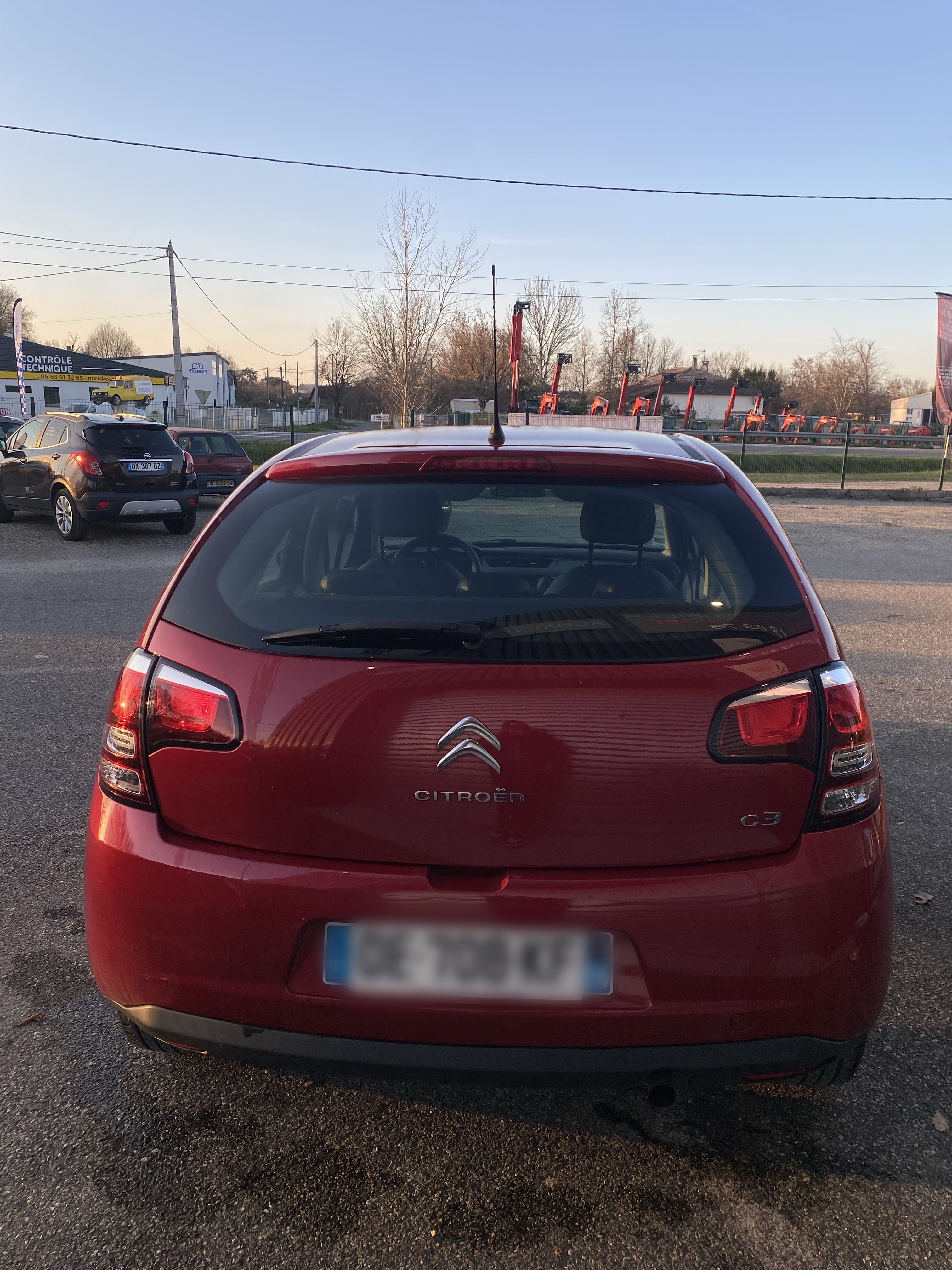 Citroen C3 1.0 vti 70 essence avec Coffre de toit
