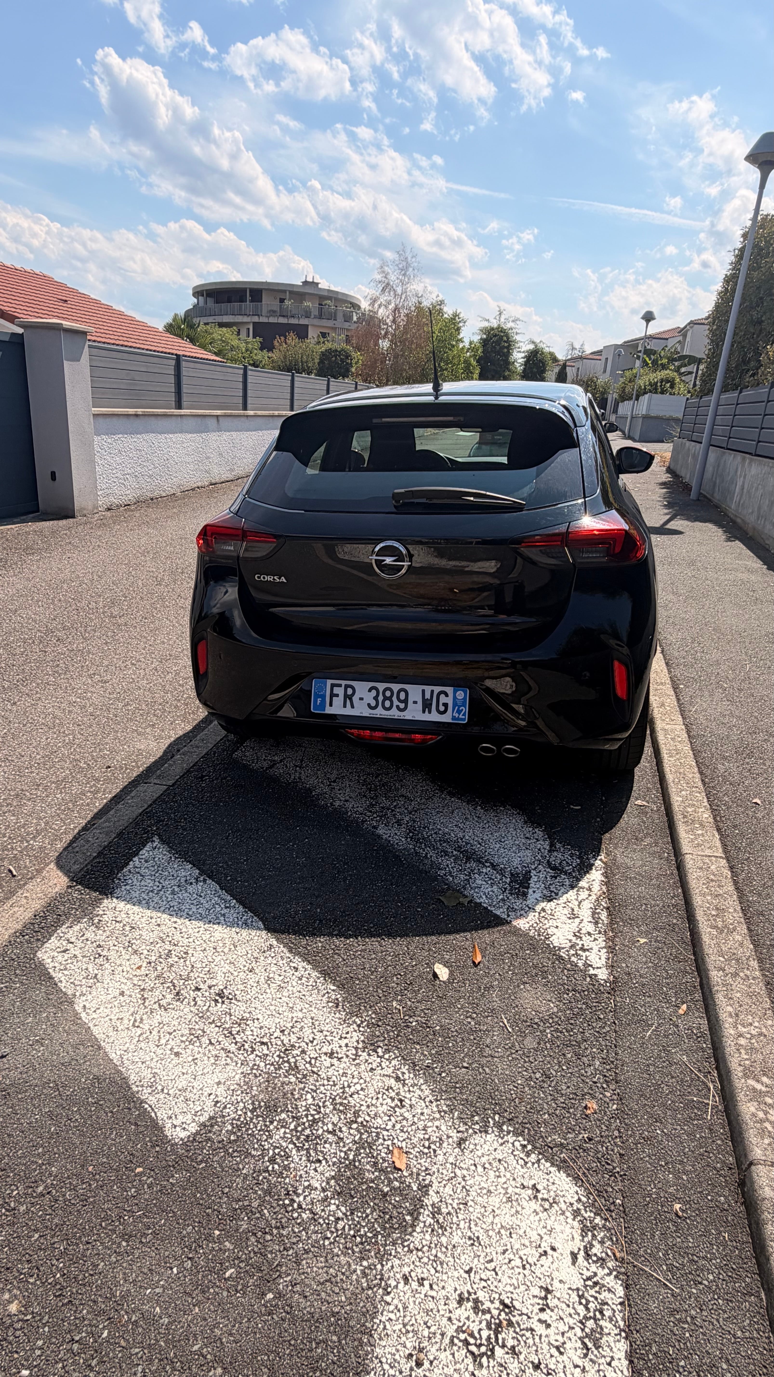 Opel Corsa avec Caméra de recul