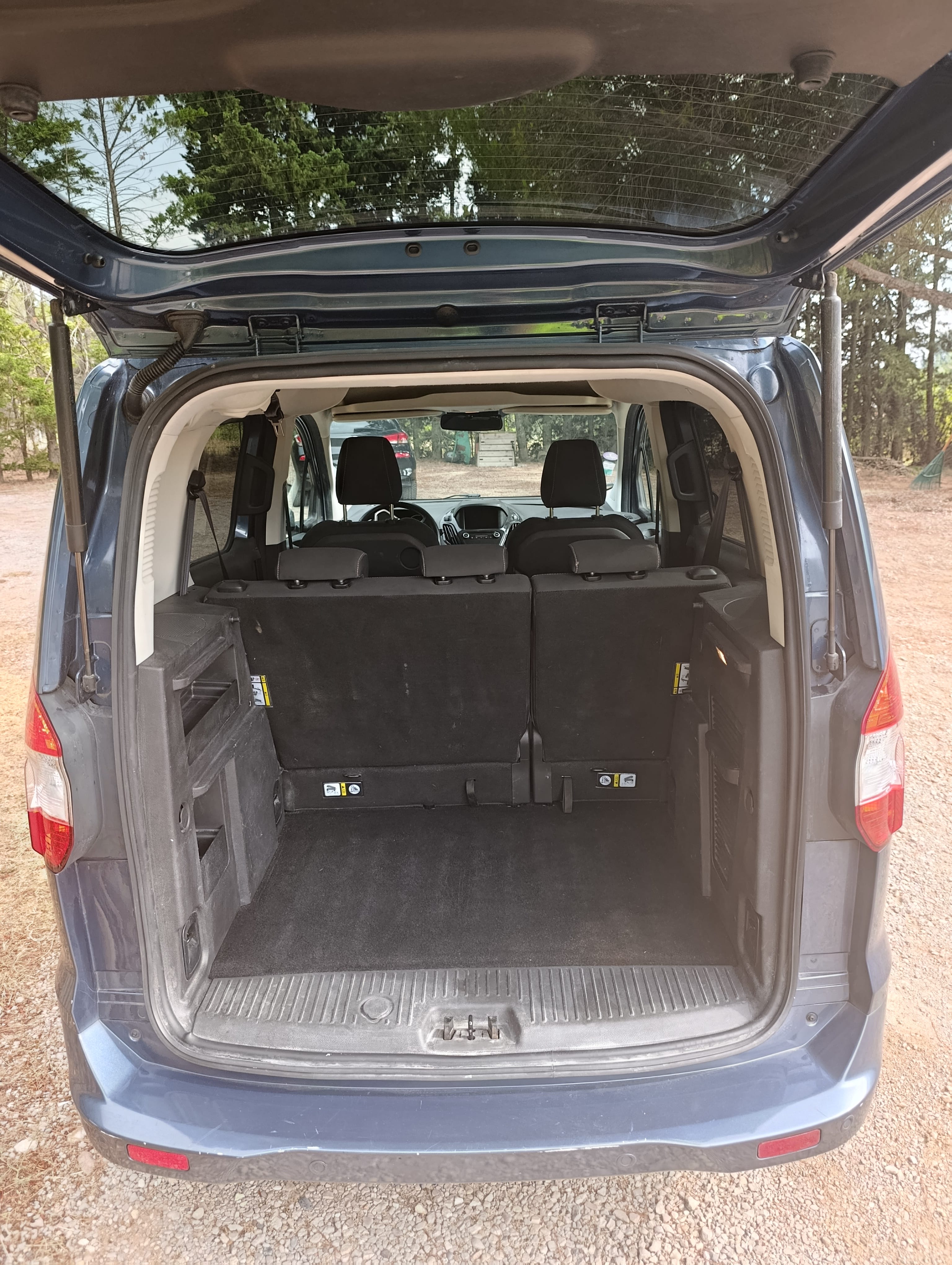 Ford Tourneo Courier avec Android Auto