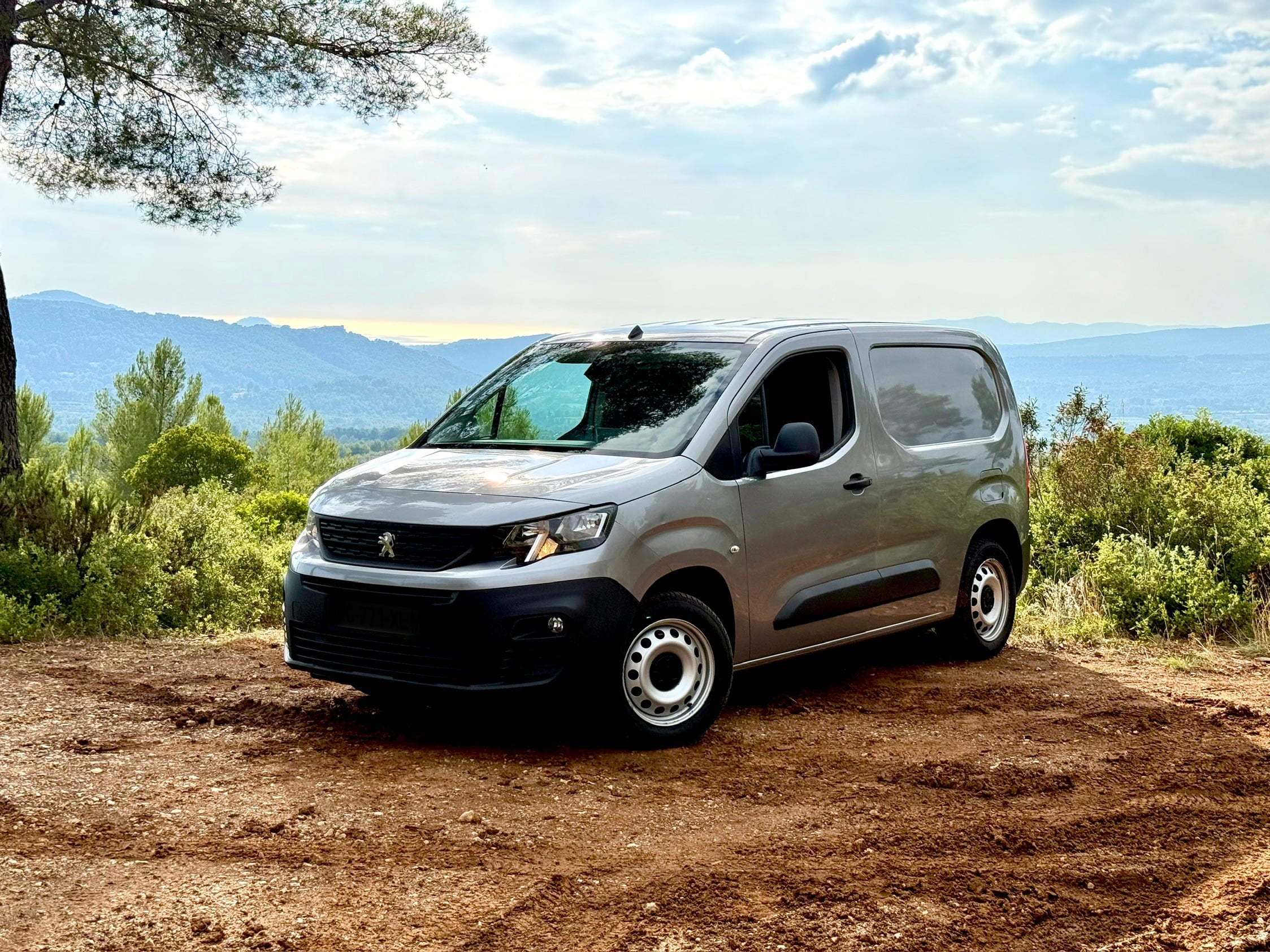 Peugeot Partner Fourgon Boîte automatique, 2018, Diesel, automatique