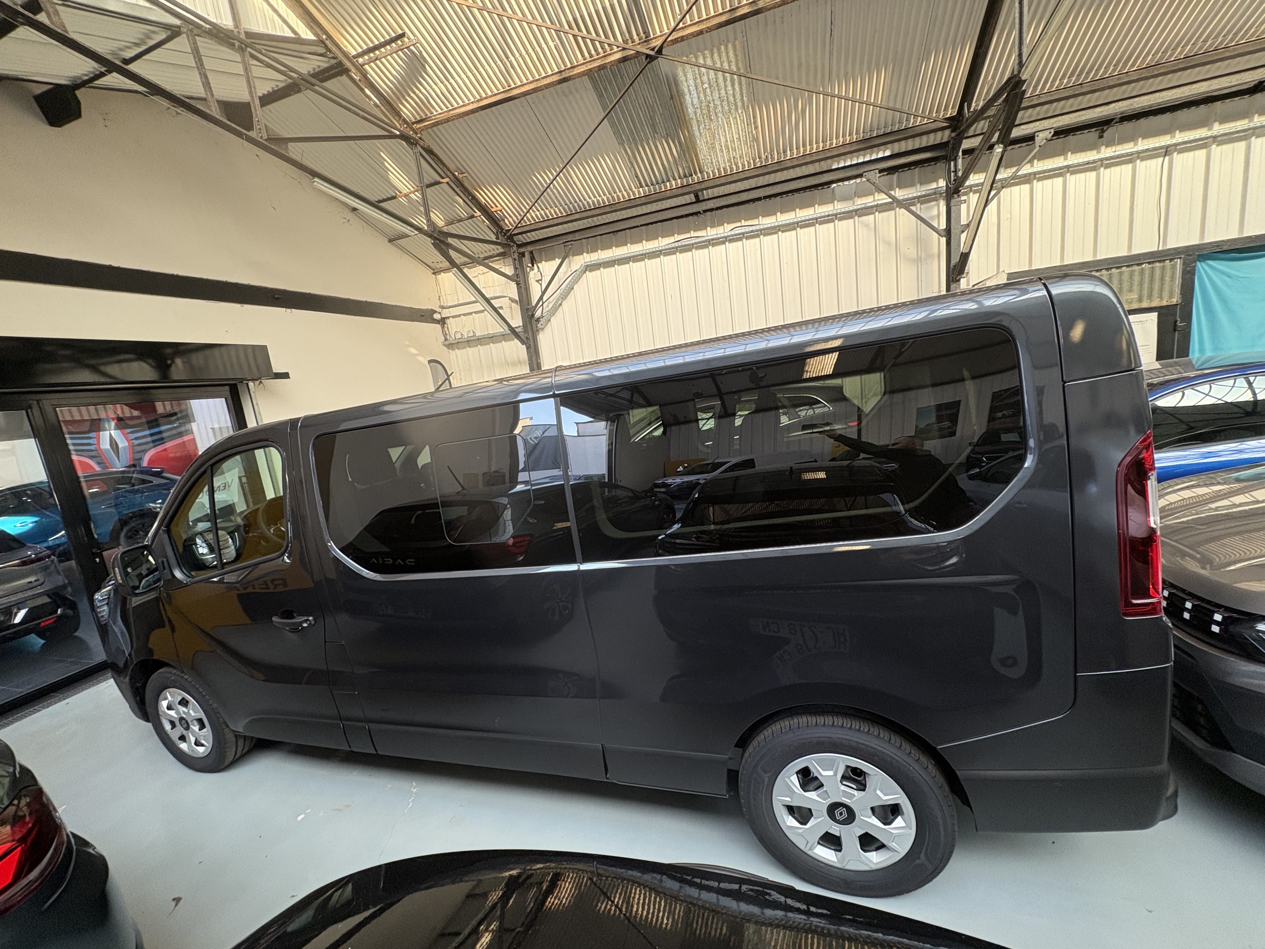 Renault Trafic Passenger, 2026, Diesel, automatique, 9 places et plus