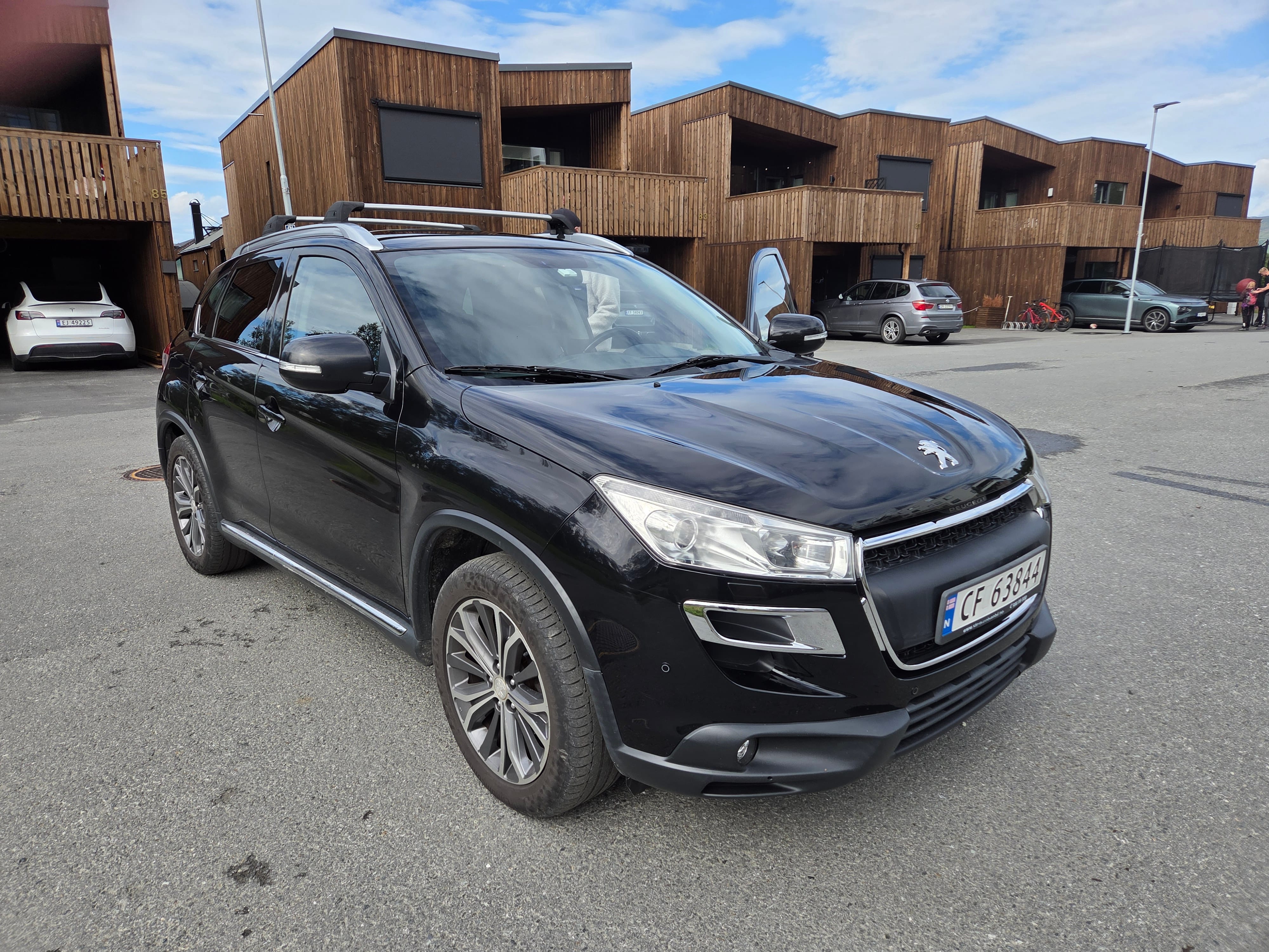 Peugeot 4008 1.8 AWD SUV mit Tempomat