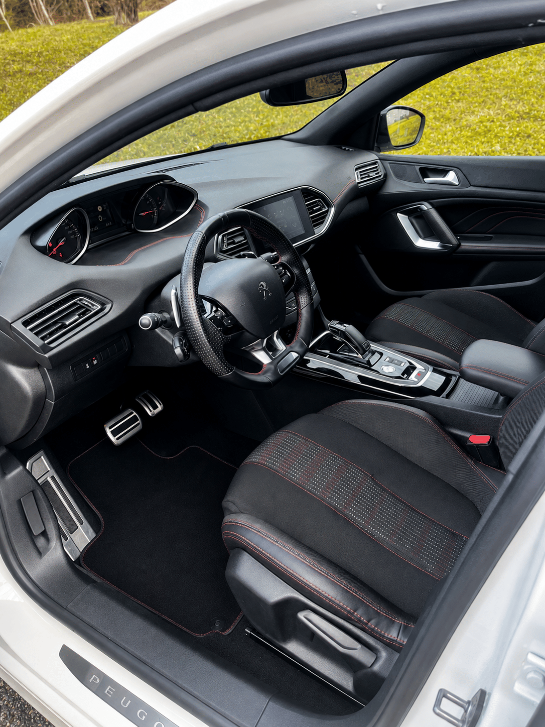 Peugeot 308 SW Break avec GPS