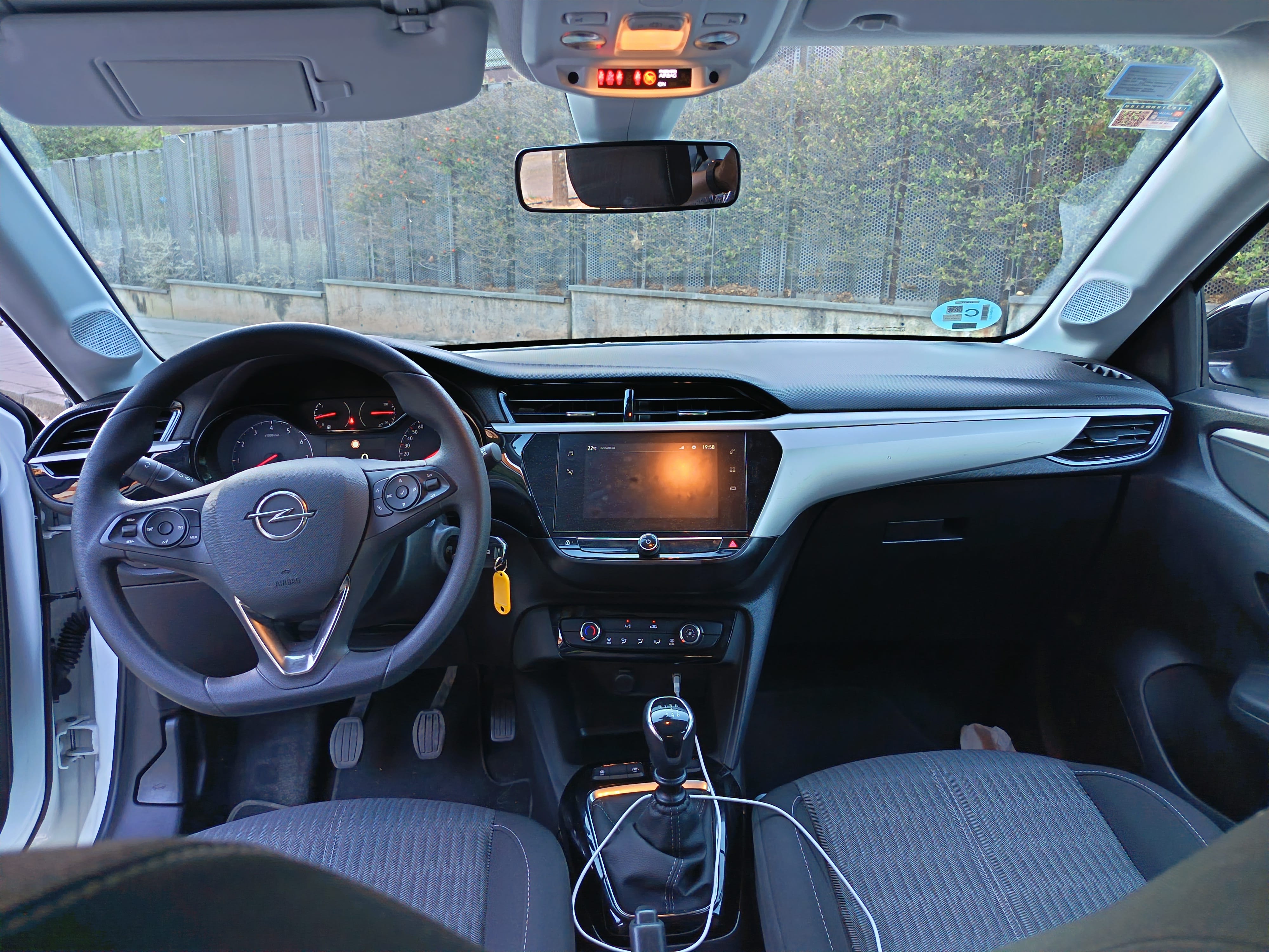 Opel Corsa con Control de velocidad