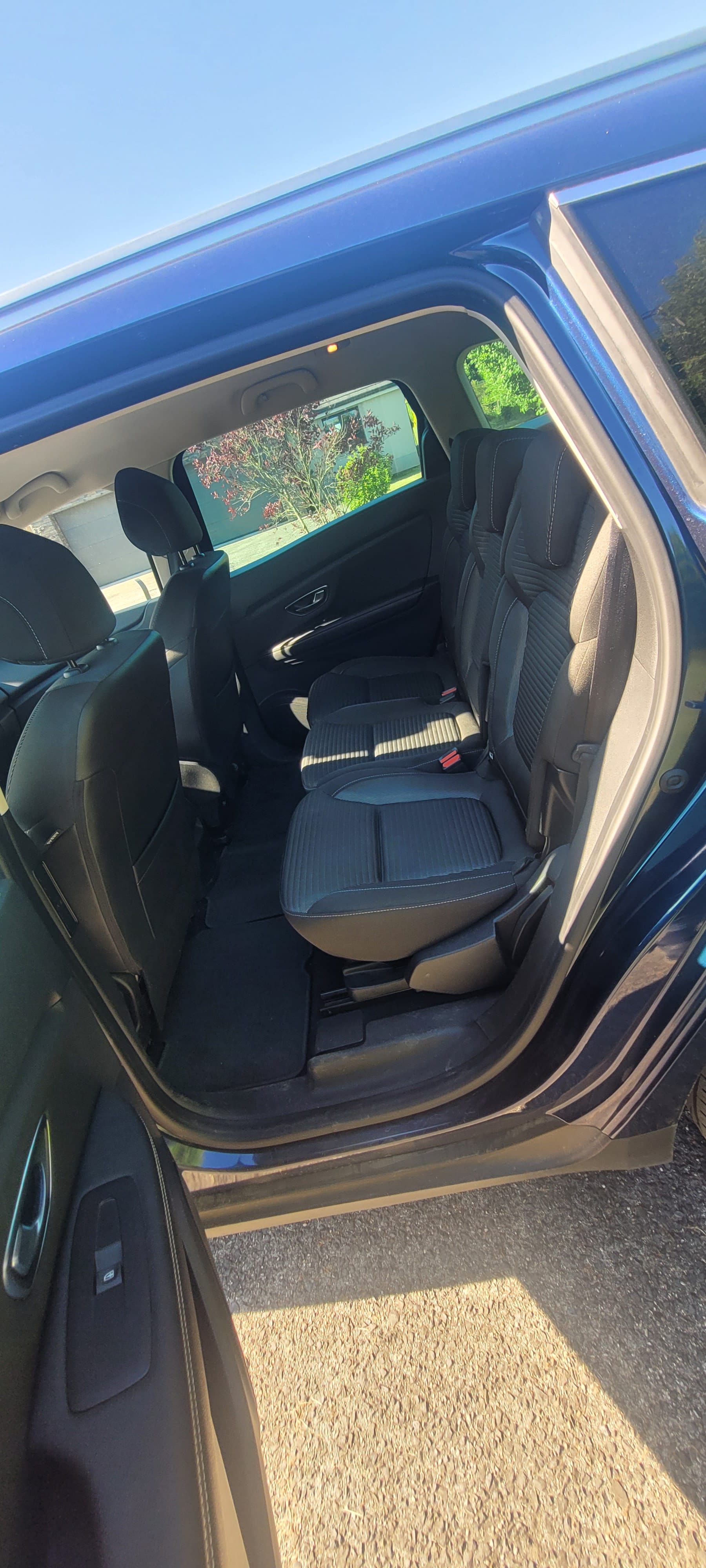 Renault Grand Scenic Diesel 1.5 DCI 7 places avec Pneus neige