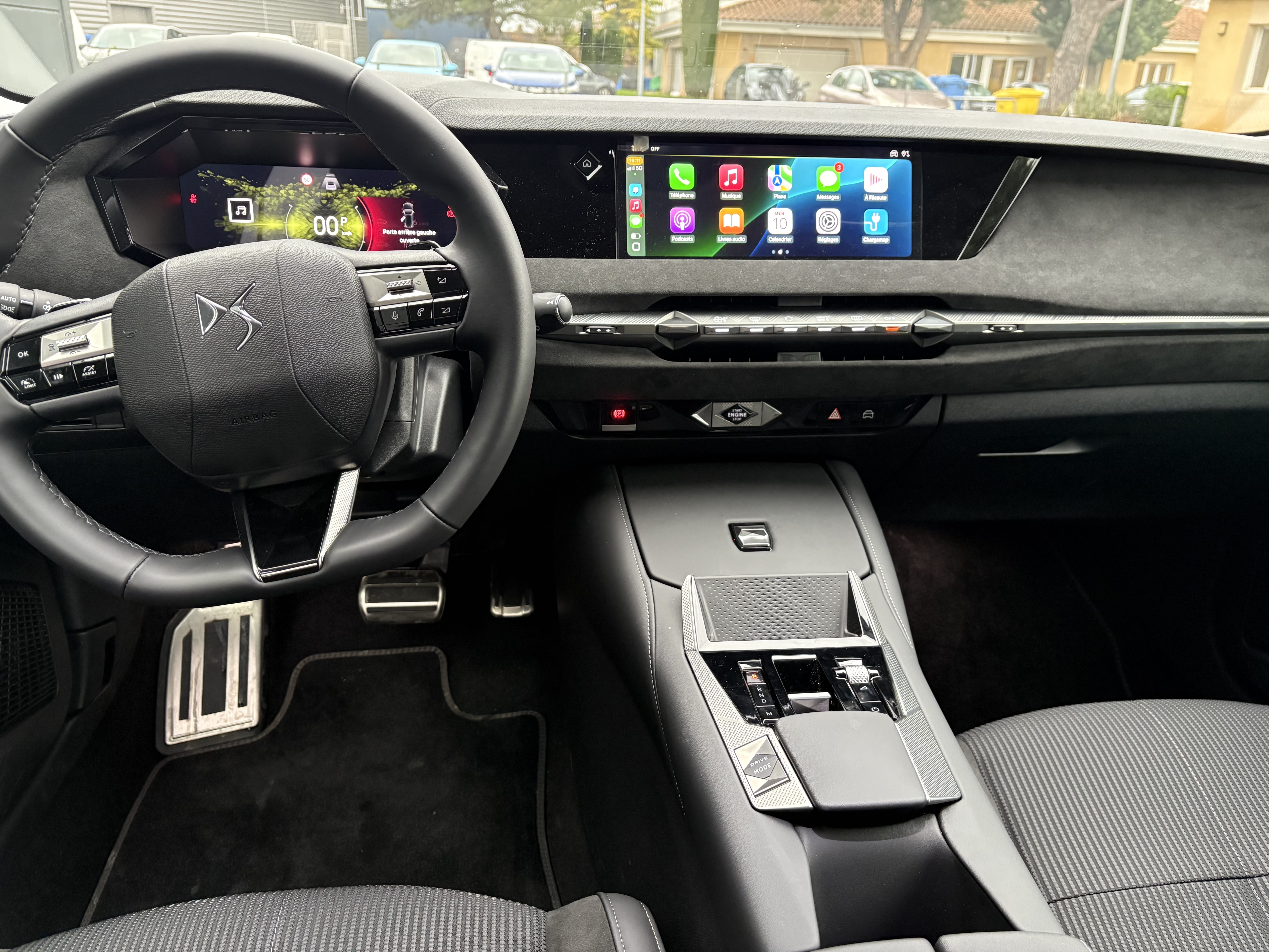 DS 4 with Cruise control