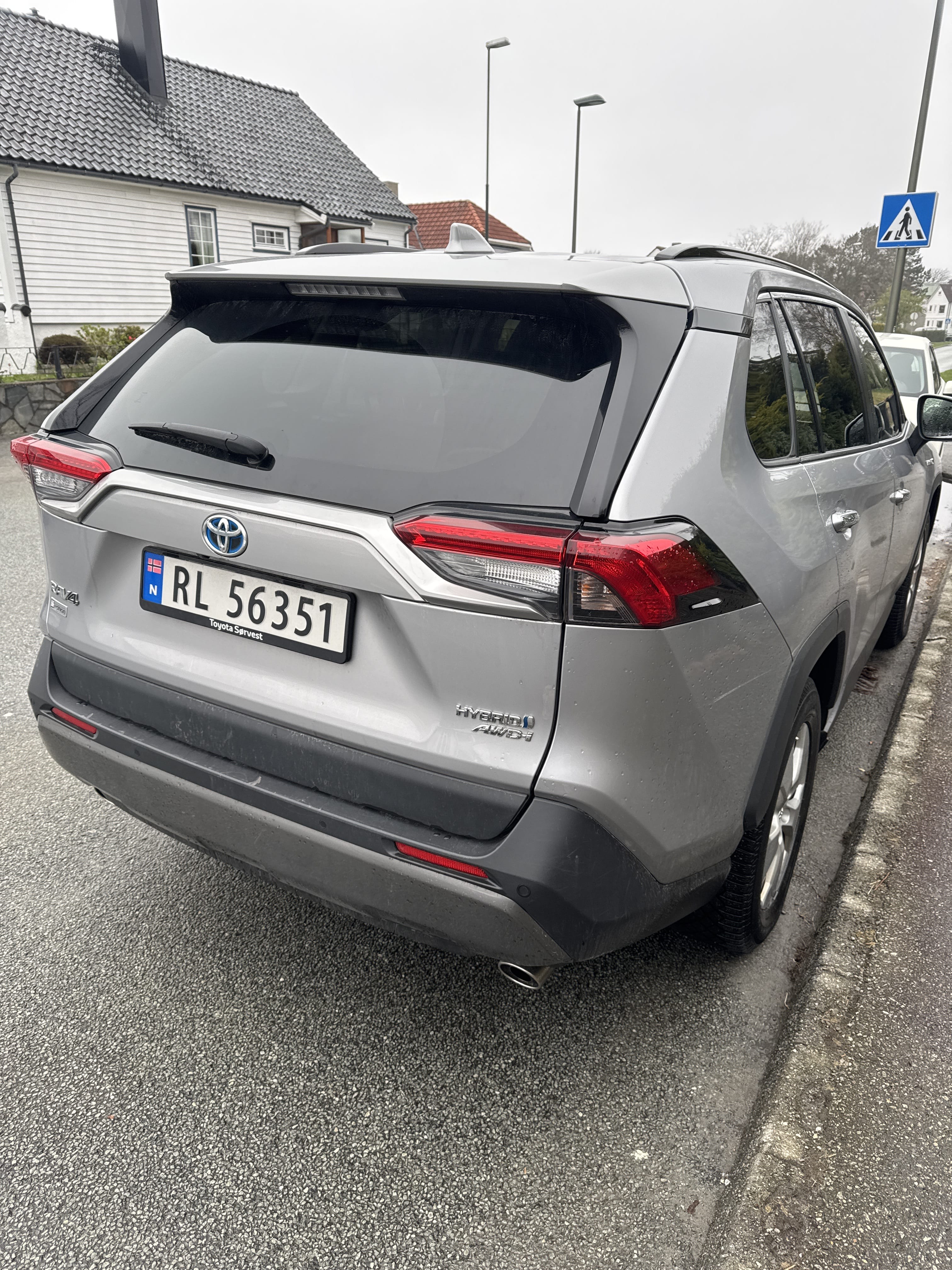 Toyota RAV 4 Hybrid med GPS