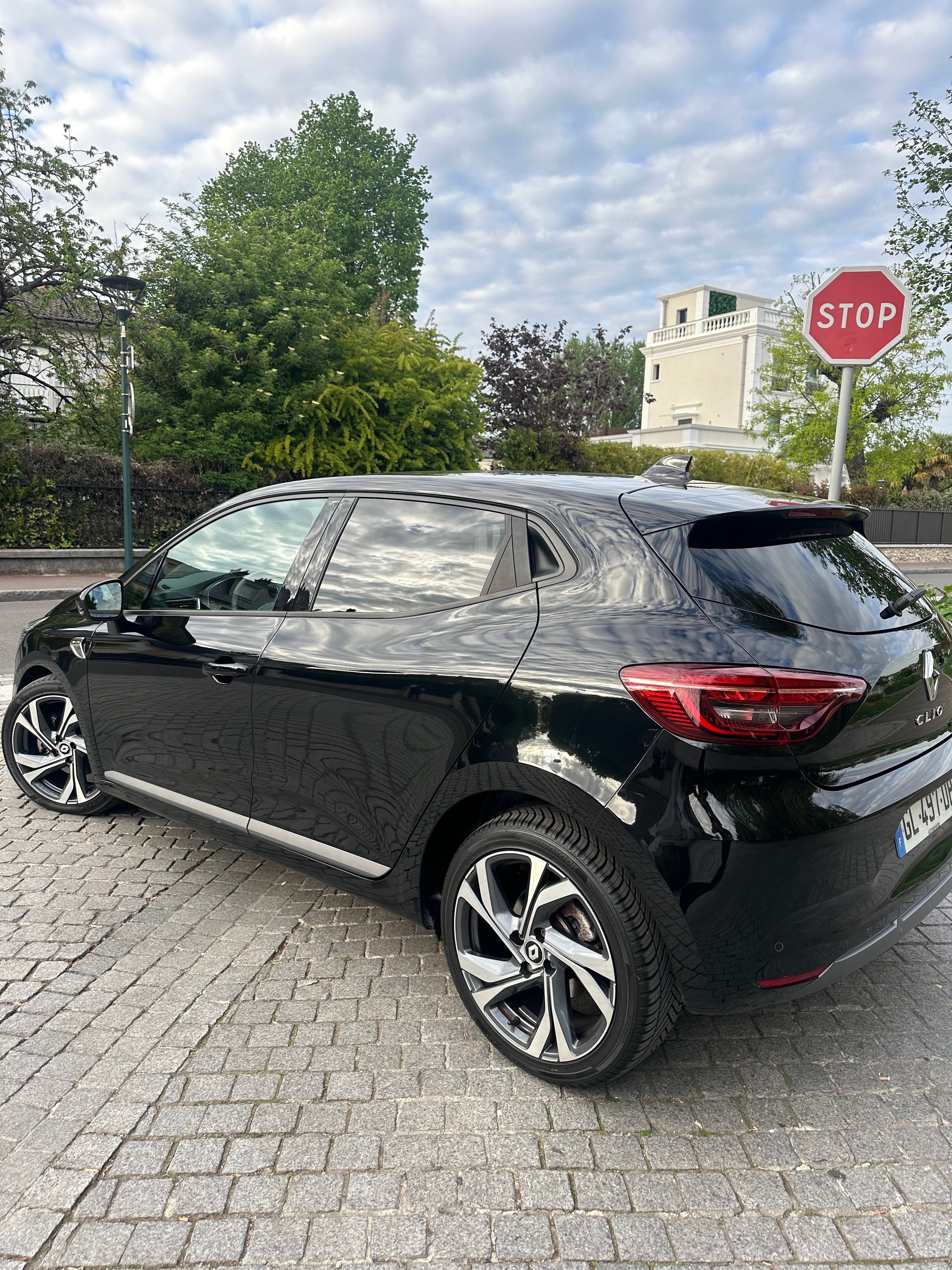Renault Clio E-tech avec Caméra de recul