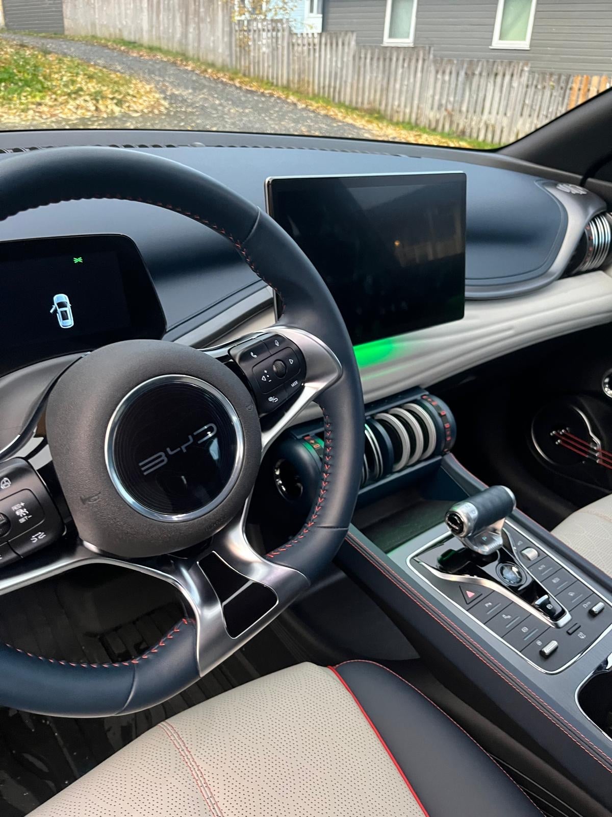 BYD Atto 3 Premium med Bluetooth audio