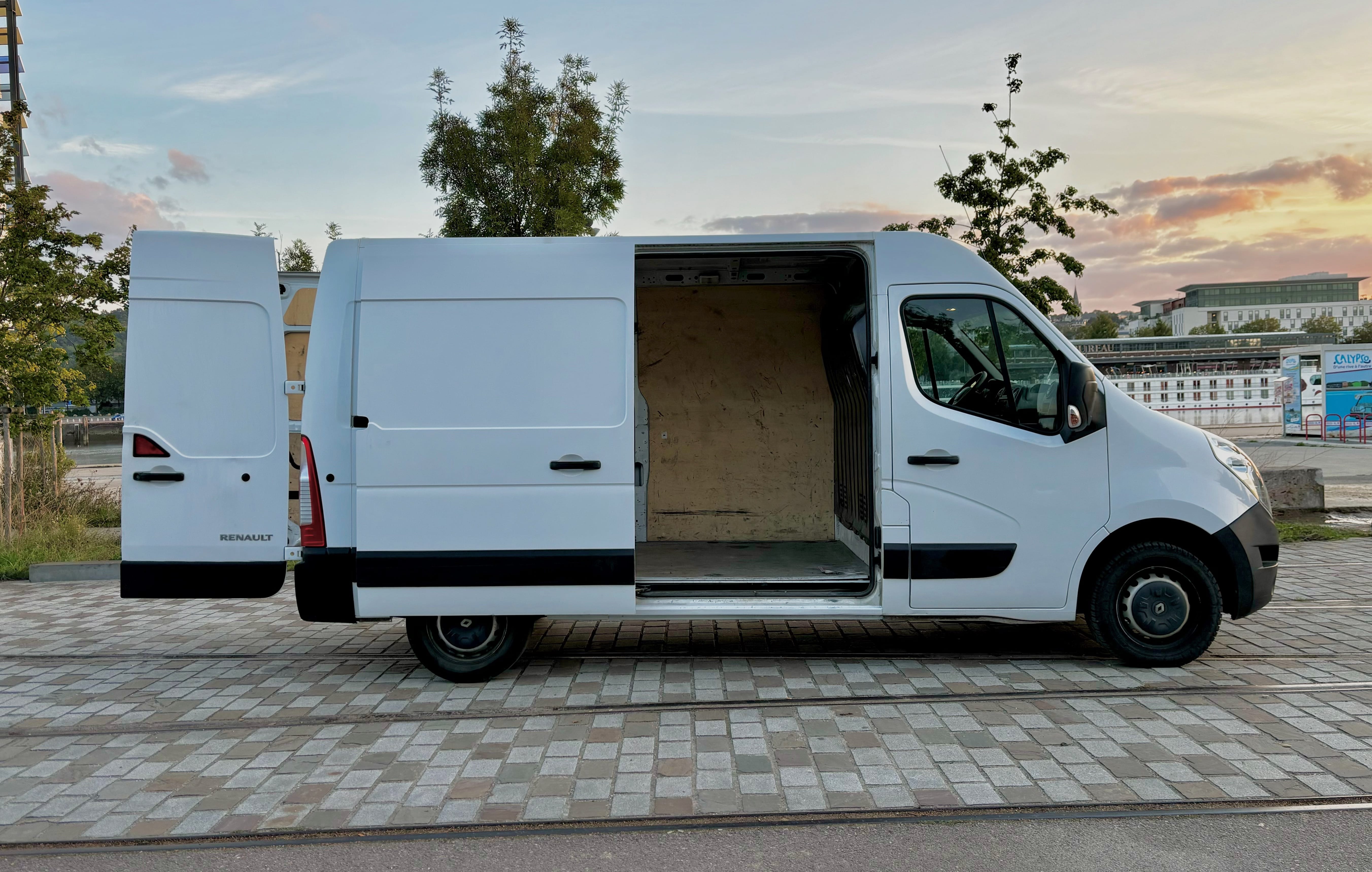 Renault Master avec Entrée audio / iPod
